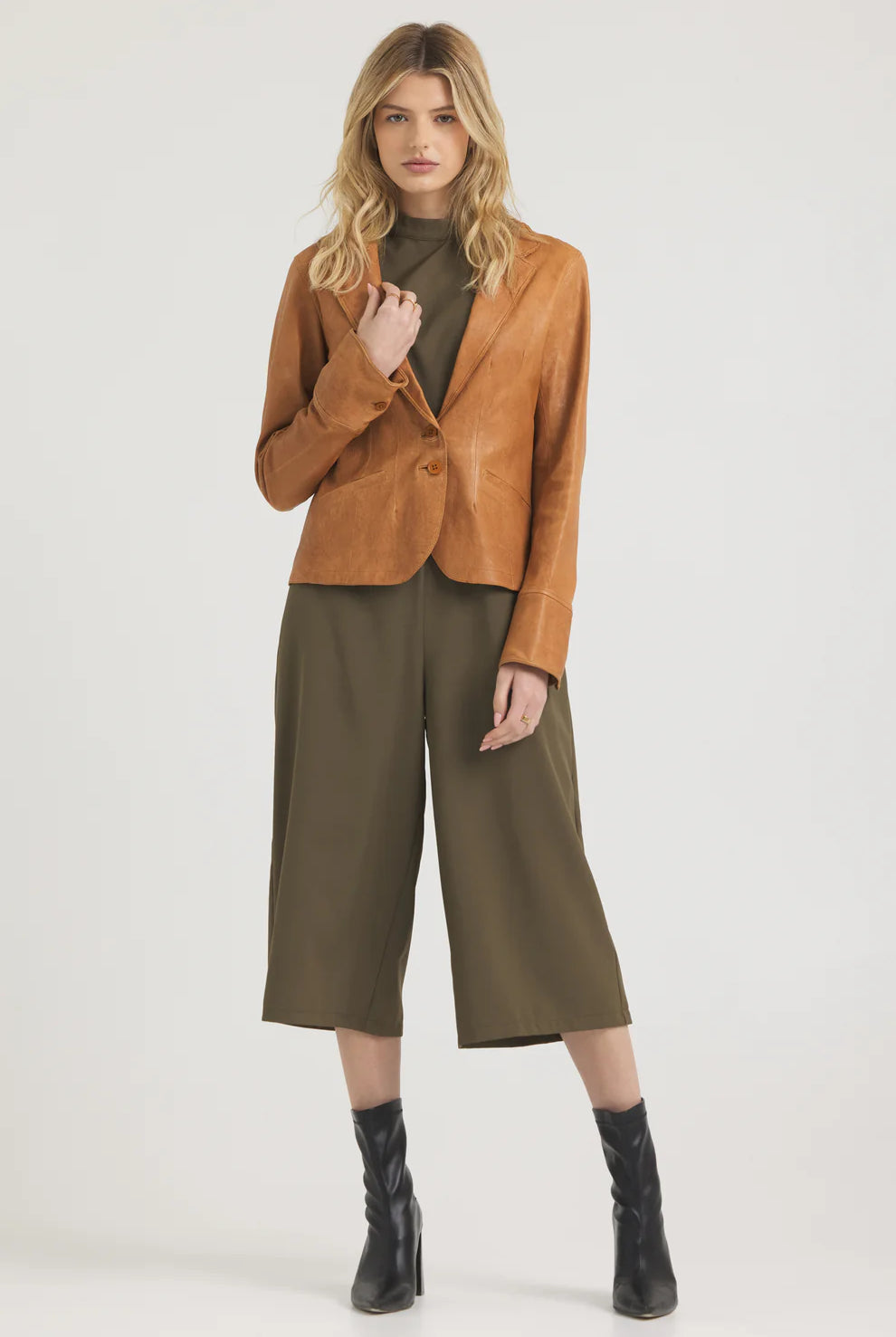 Amelia Wrinkled Leather Jacket - Au Lait by Jakett — alternate view