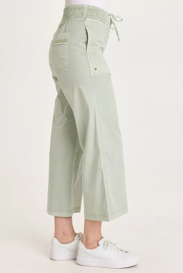 Artus Poplin Smocked Waist Crop - Tradewind Pigment by XCVI — view 3