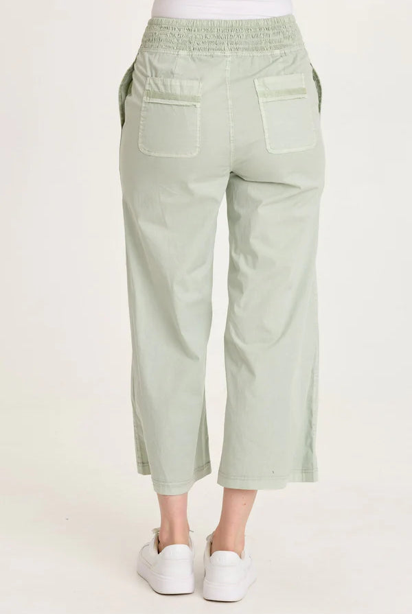 Artus Poplin Smocked Waist Crop - Tradewind Pigment by XCVI — view 4