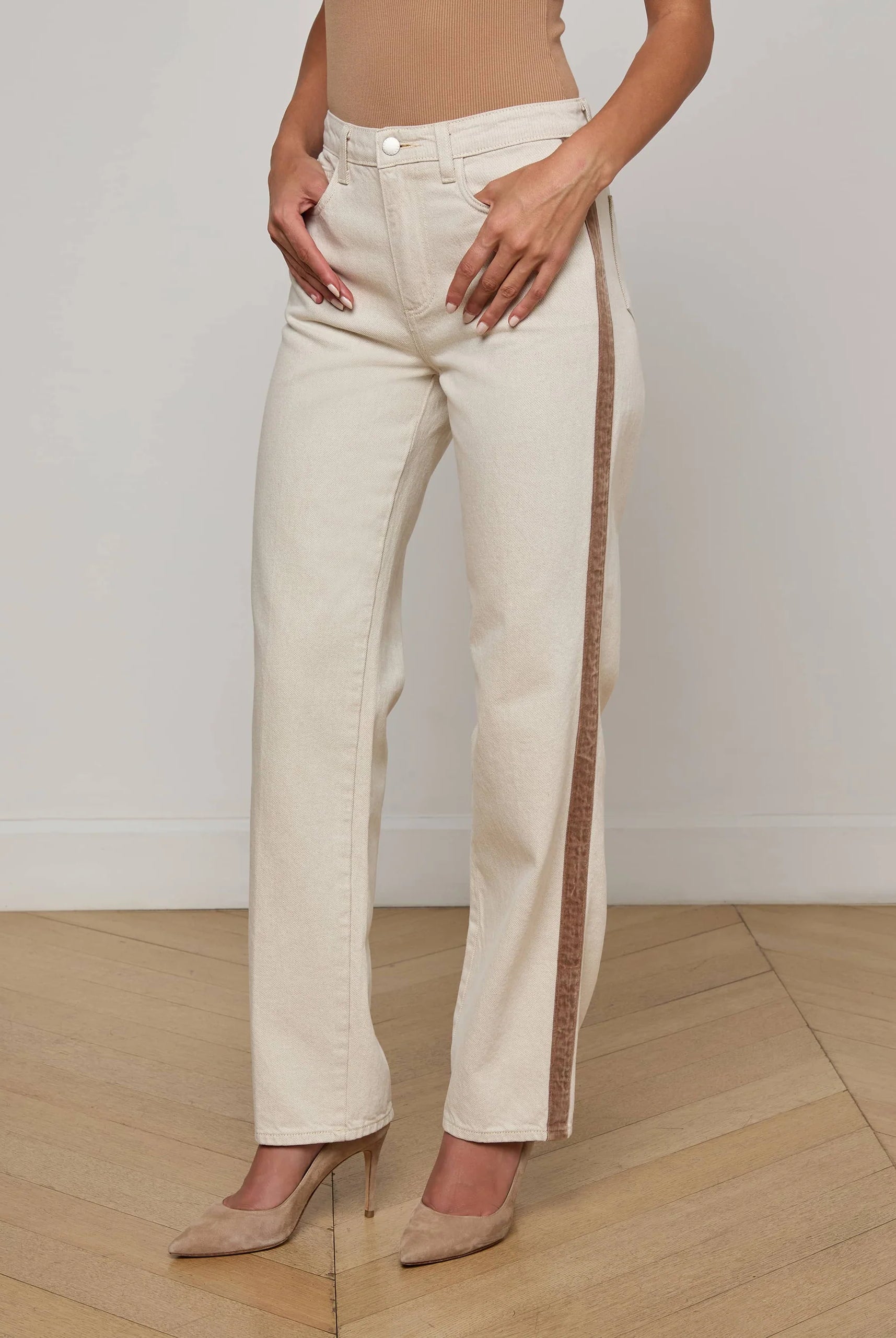 Jones Stovepipe Jean - Desert Tan / Taupe by L'agence — alternate view