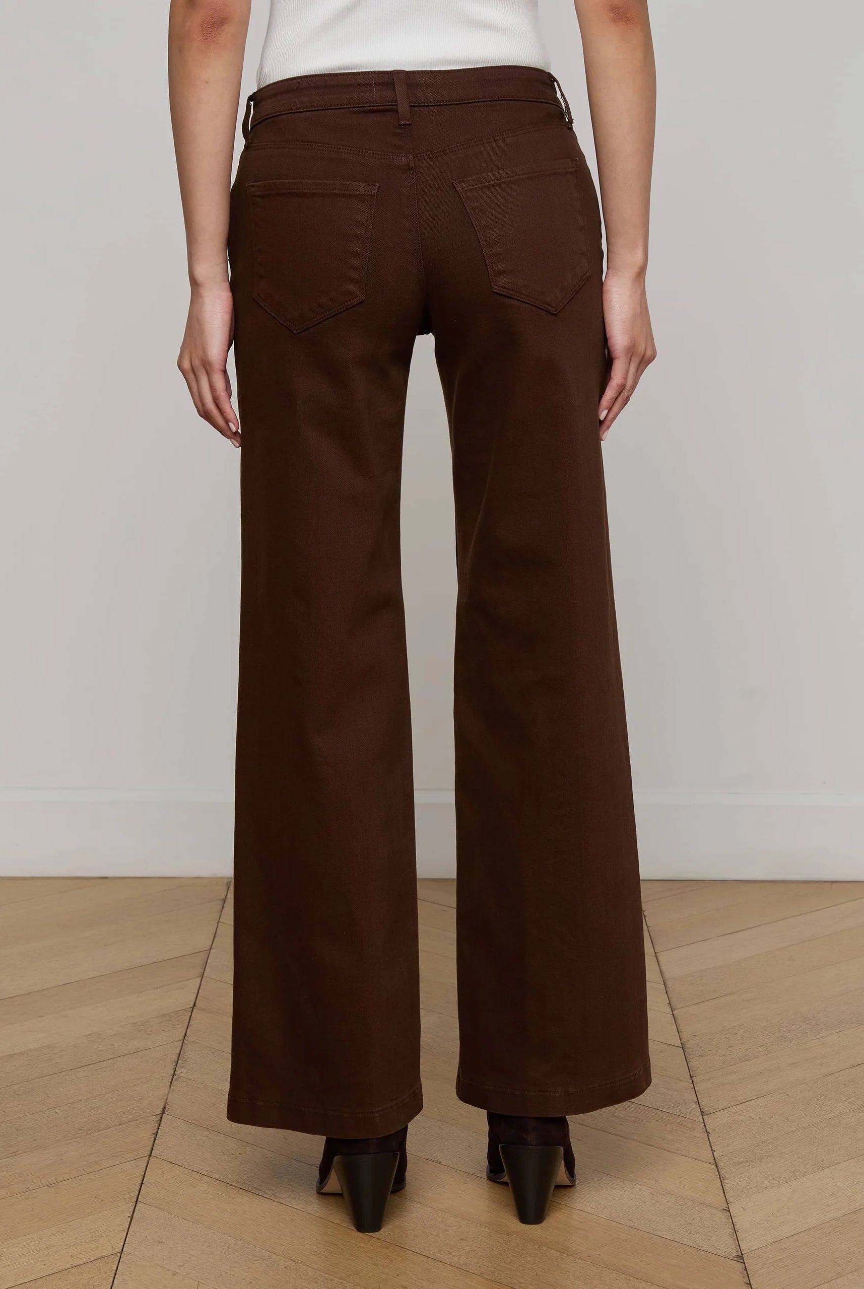 Joanne Low-Rise Wide-Leg Jean - Brown by L'agence — view 4