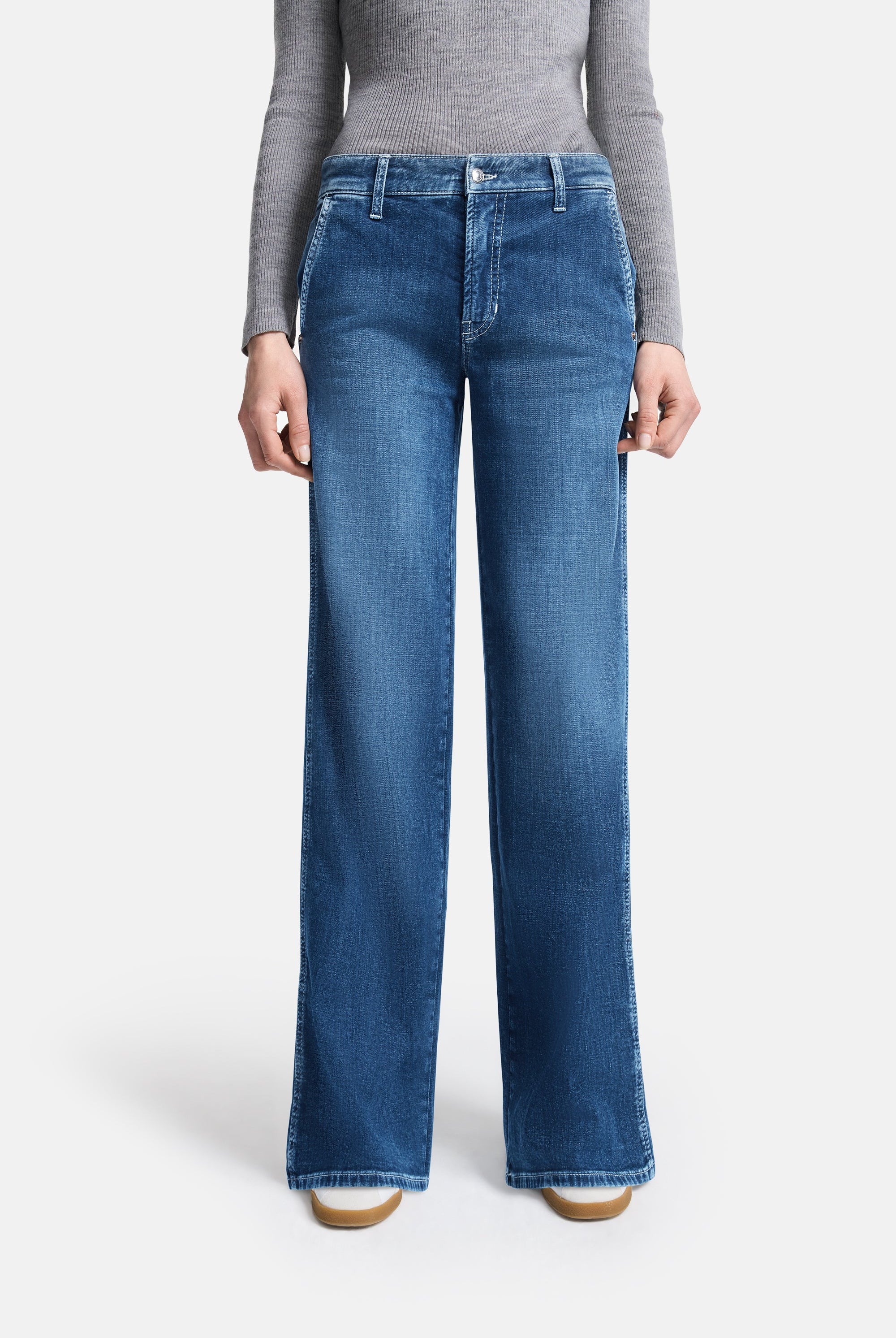 Alek Wide Fit Jeans - Modern Wash by Cambio | 25 South Boutiques
