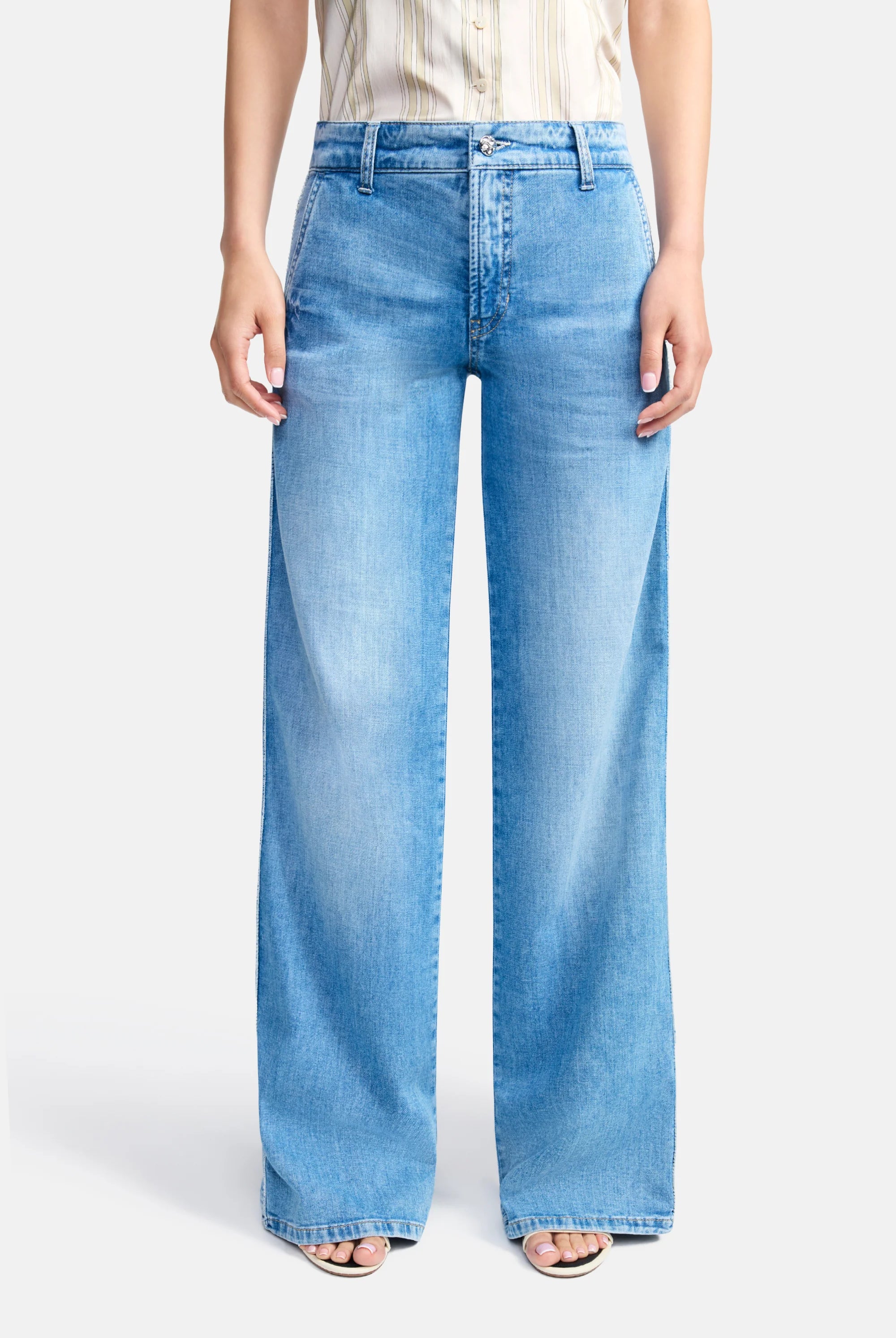 Alek Long Wide Fit Jean - Lefthand Soft Bleach by Cambio — alternate view
