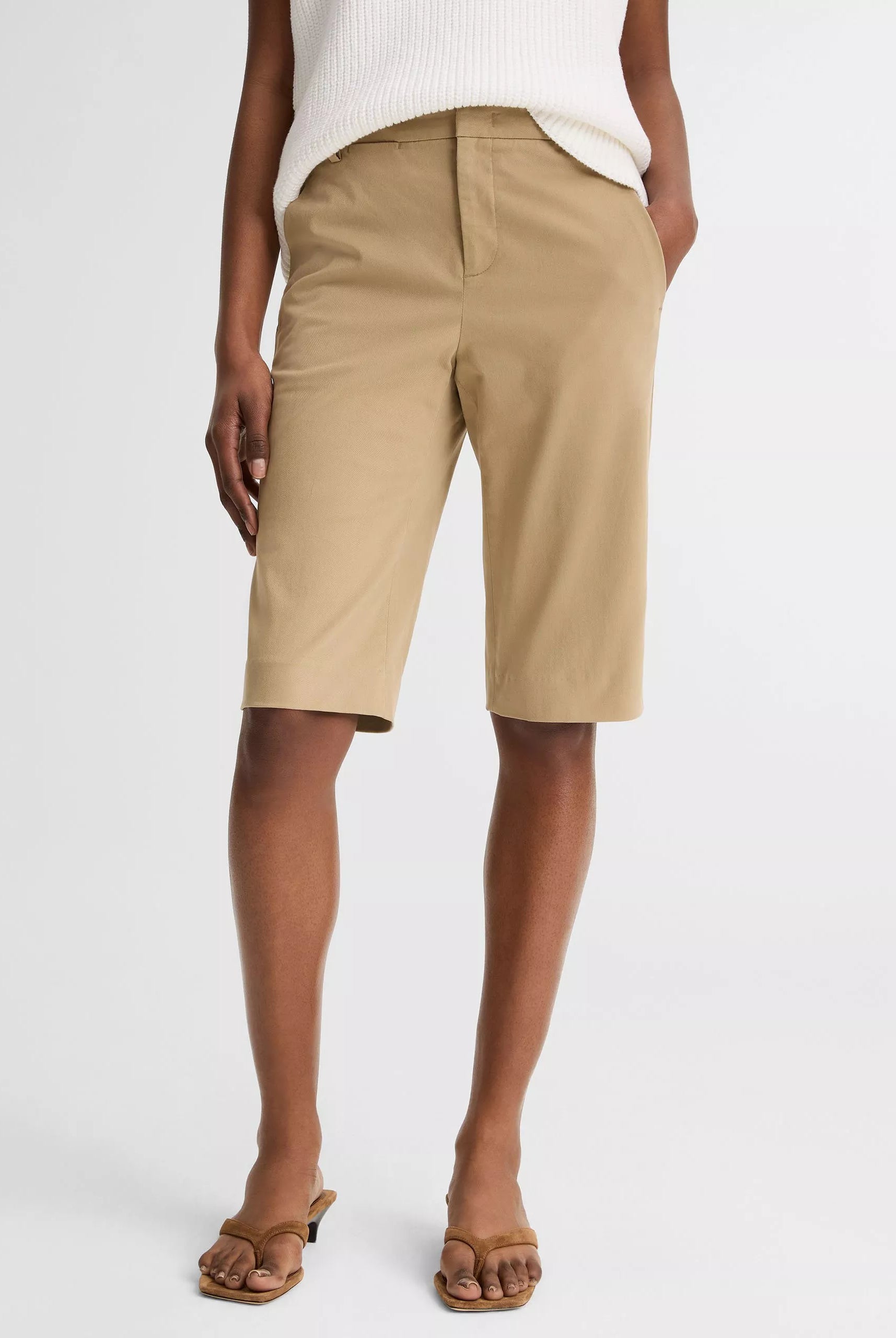 Avery Mid-Rise Italian Stretch-Cotton Short - Desert by Vince — alternate view