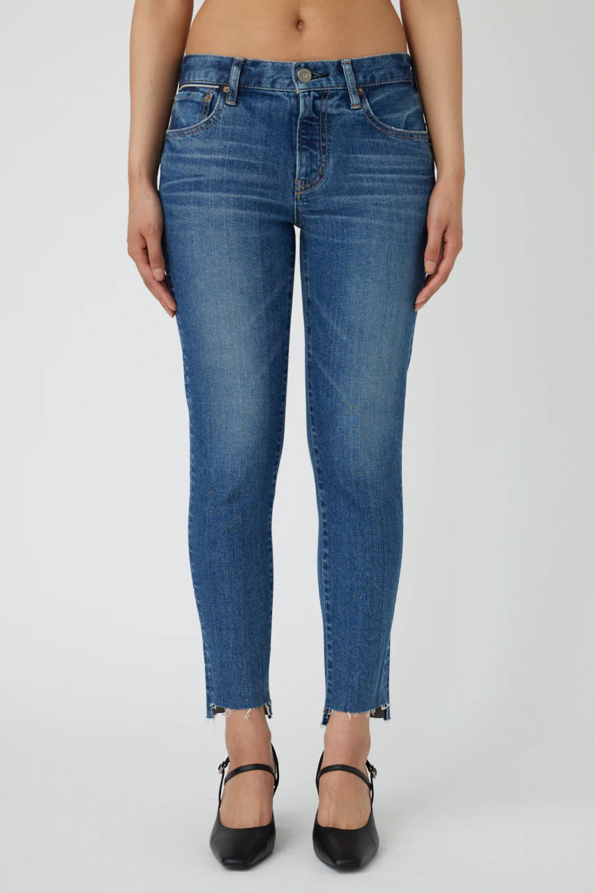 Cerritos Skinny - Light Blue by Moussy | 25 South Boutiques