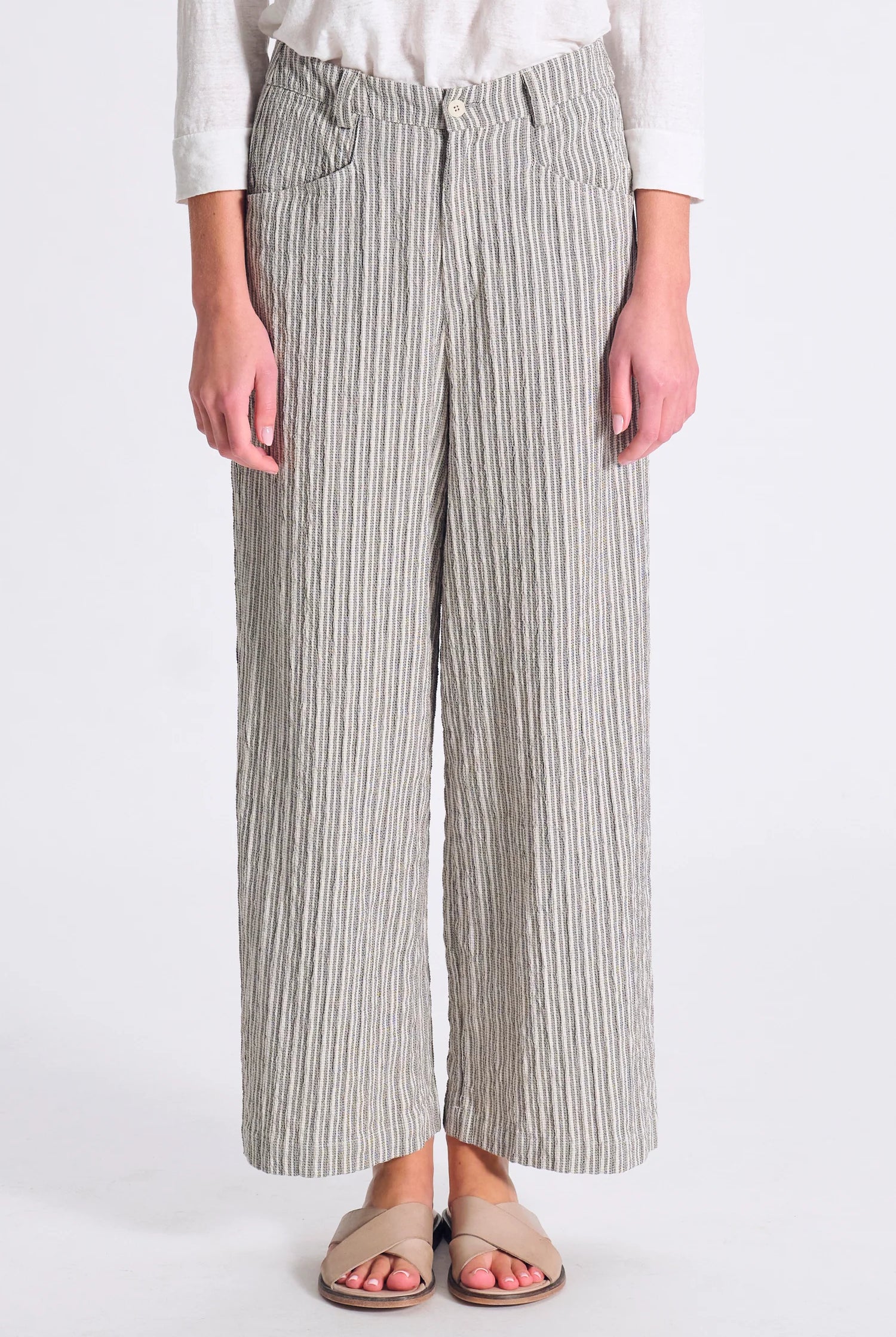 Wide-Leg Embossed Trousers - Grey by Transit Par-Such — alternate view