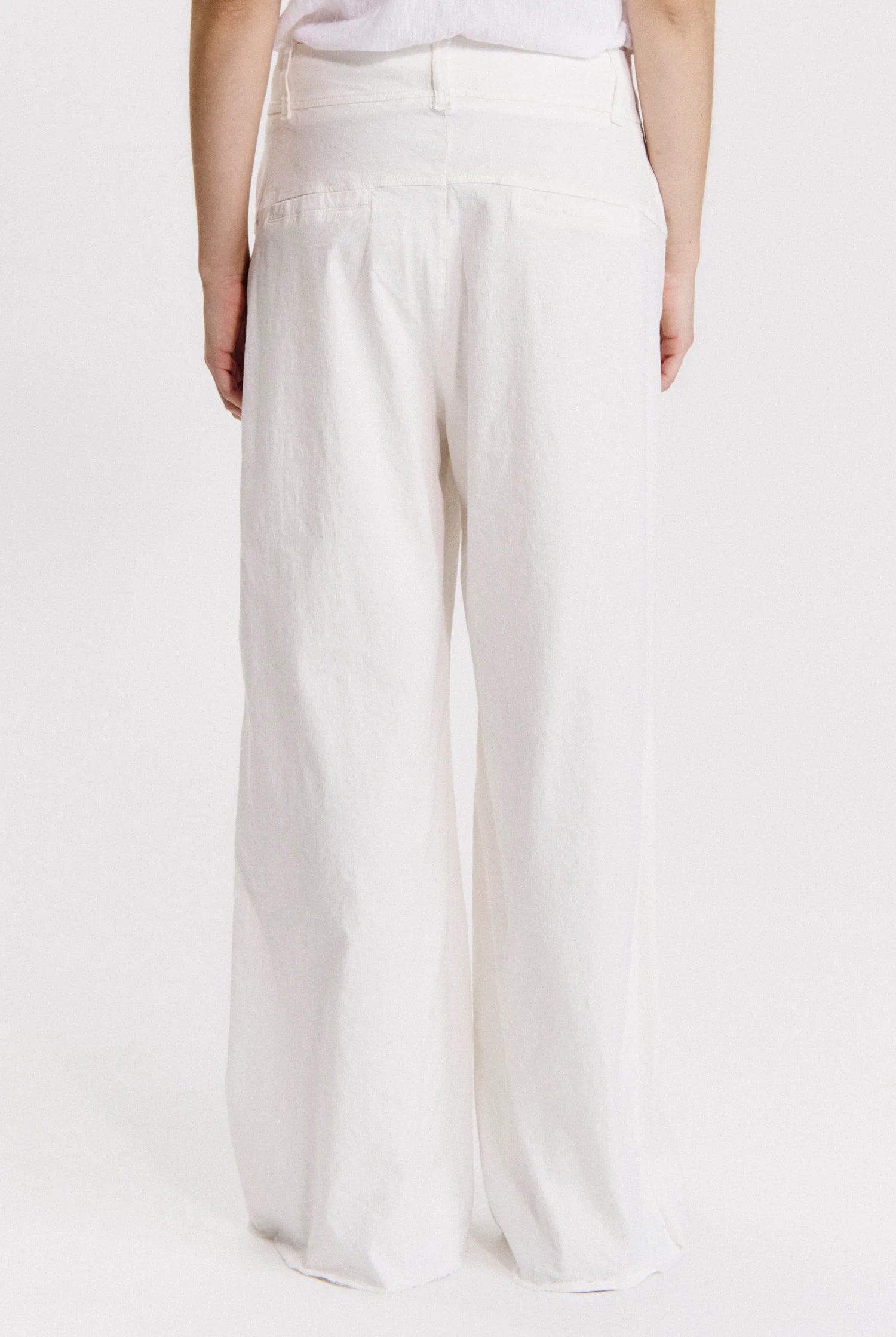 Wide Leg Frayed Bottom Trousers - Milk by Transit Par-Such — view 4