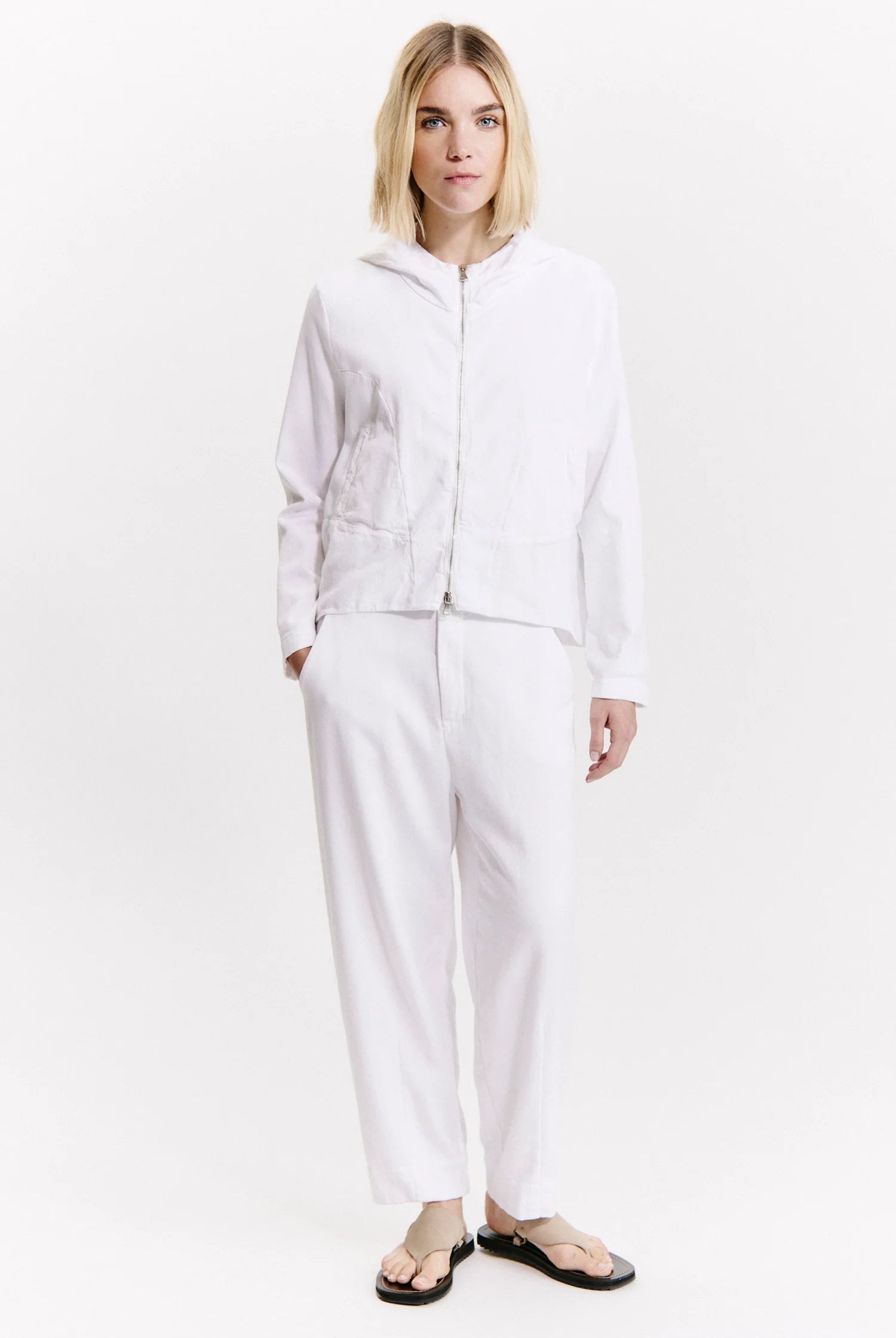 Comfort Fit Zip Hooded Flared Sweatshirt - White by Transit Par-Such — view 4