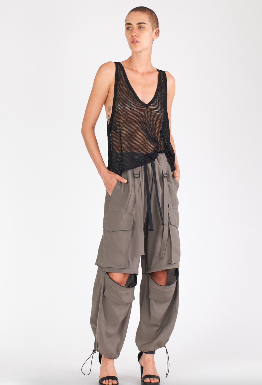 Shiny Viscose Mesh V Neck Tank - Black by Isabel Benenato — alternate view