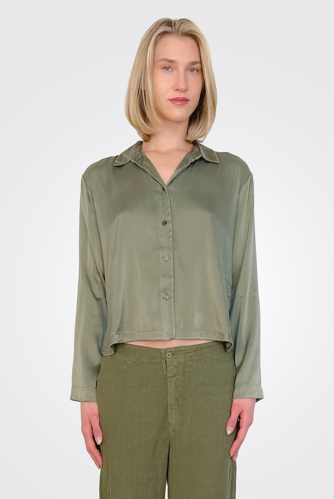 Long Sleeve Stretch Silk Satin Shirt - Green by Transit Par-Such — view 3