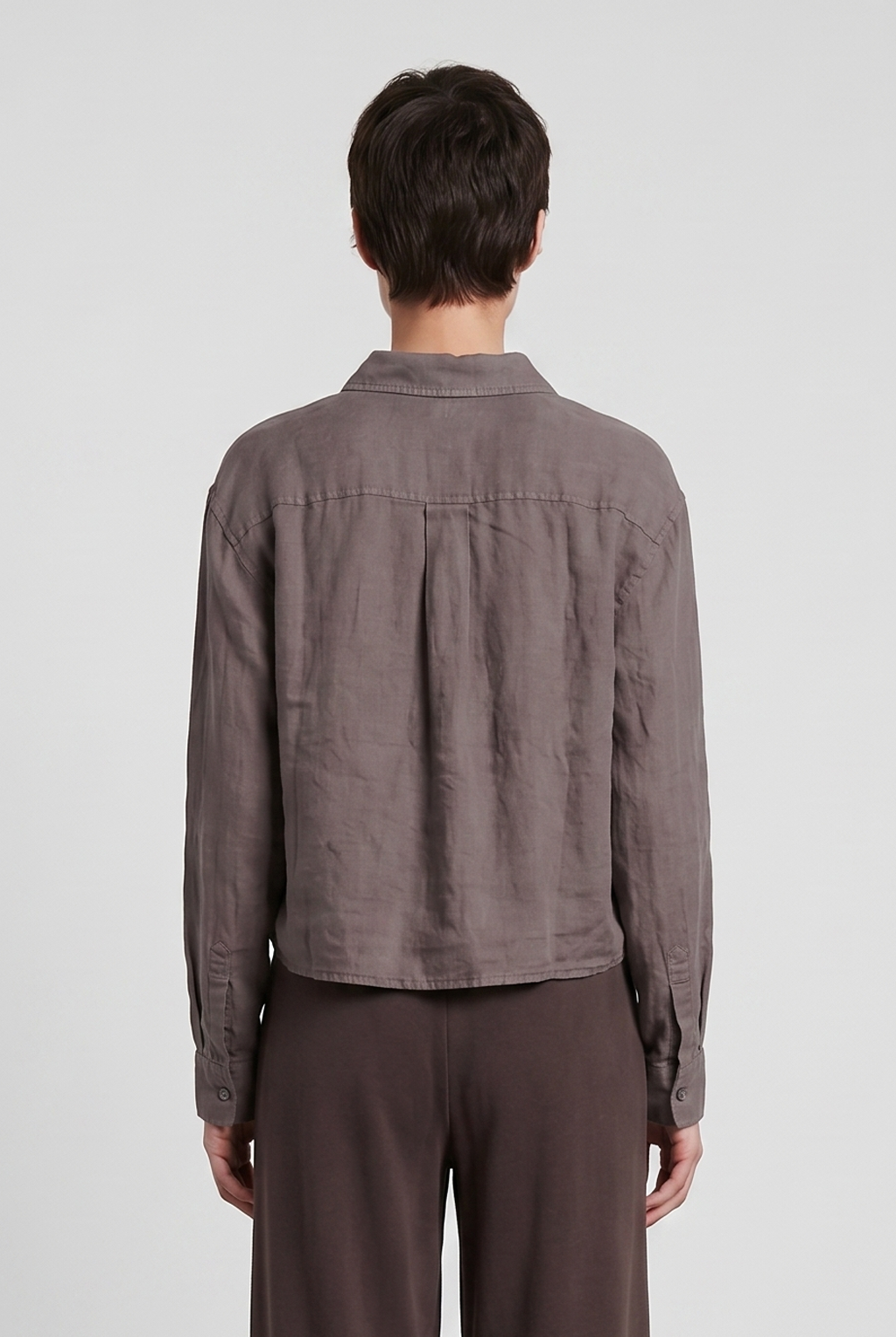 Tawhiri Cropped Shirt - Black Bean by Keeling — alternate view