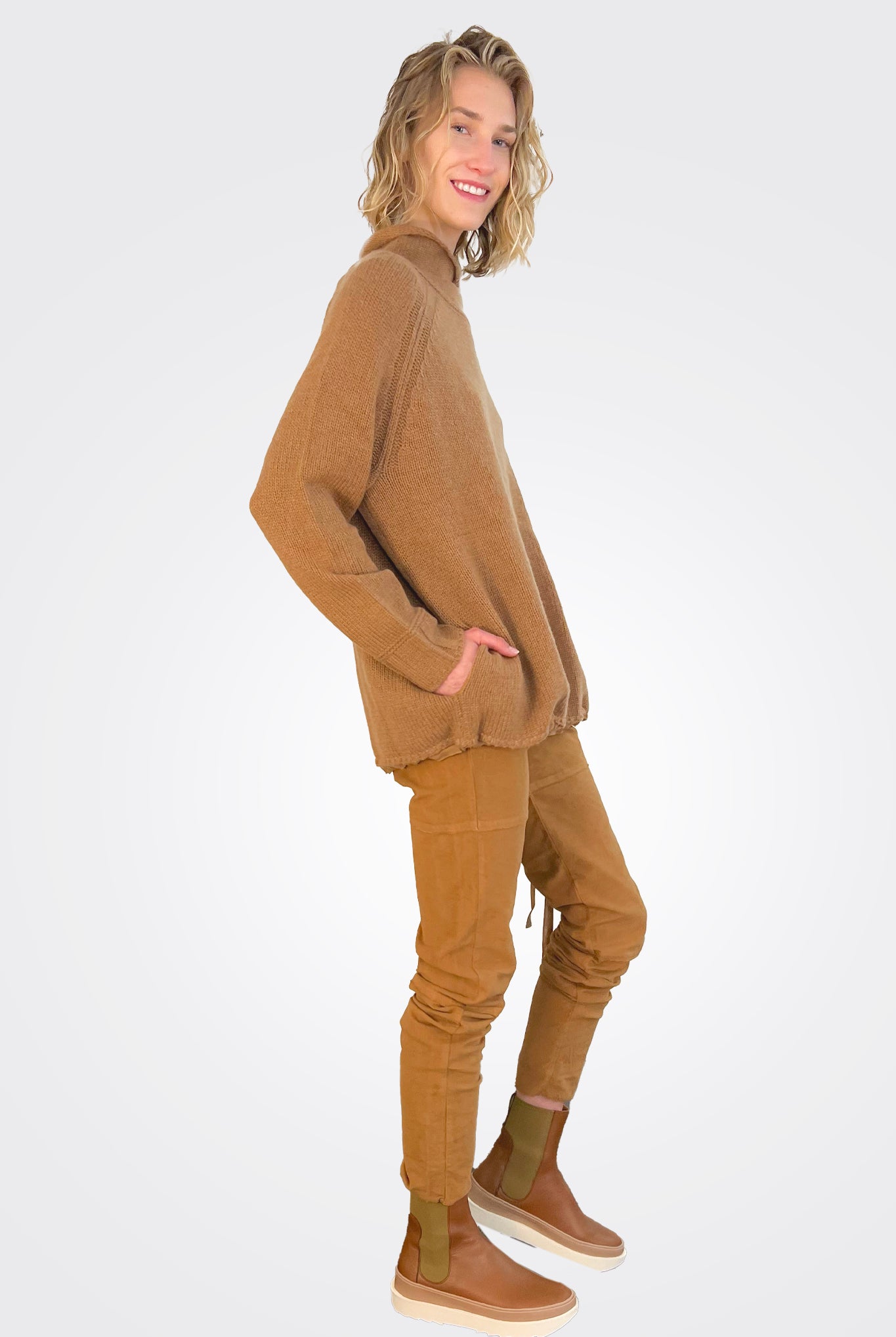Velvet Stretch Leggings - Camel by Kristensen — view 3