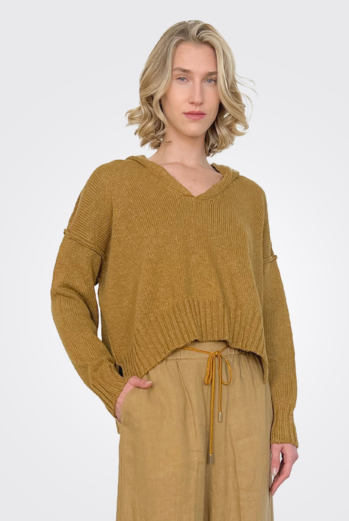 Calica Knitted Hoodie - Olio by Momonì | 25 South Boutiques