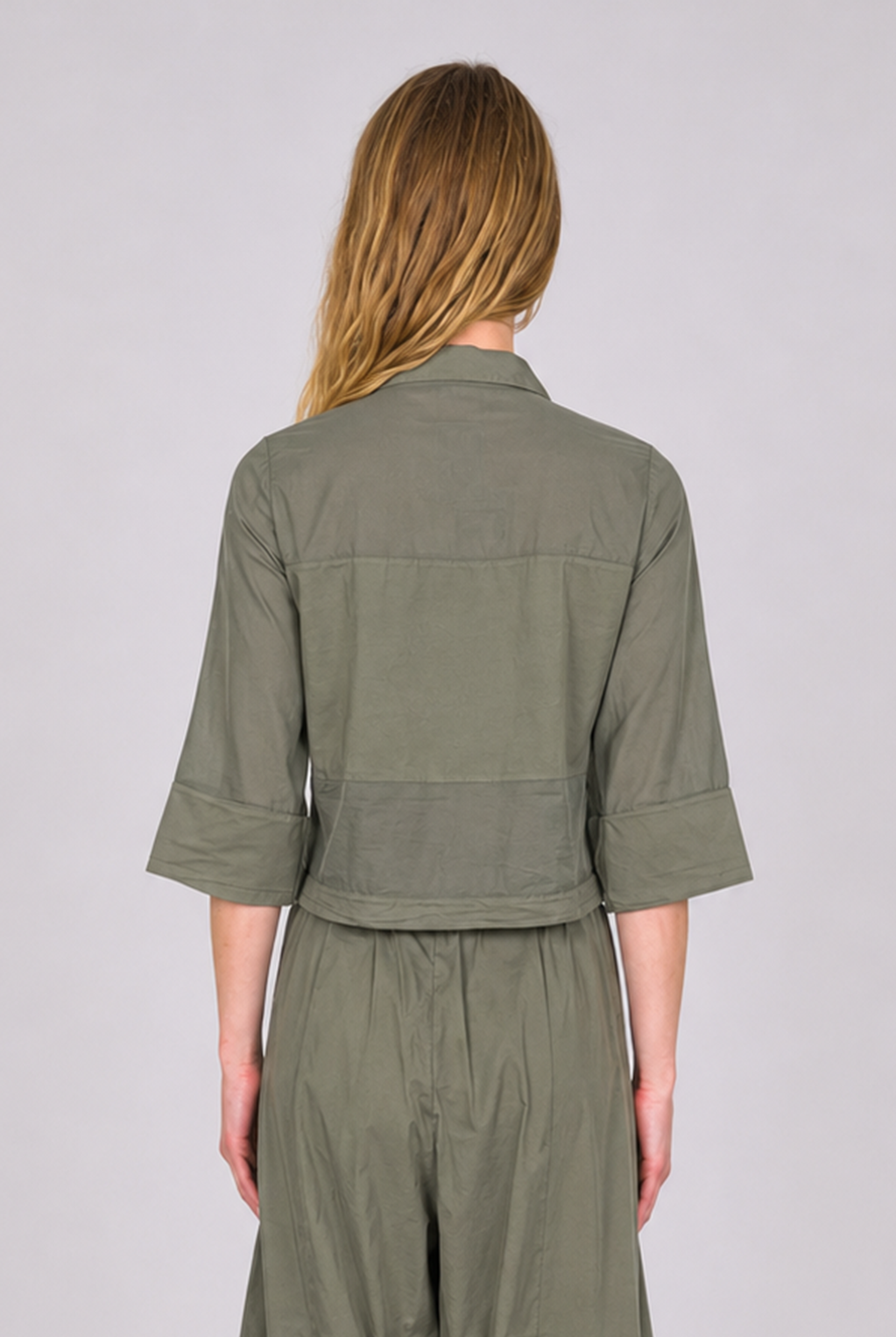 Fabric Blocking Short Sleeve Blouse - Green by Transit Par-Such — alternate view
