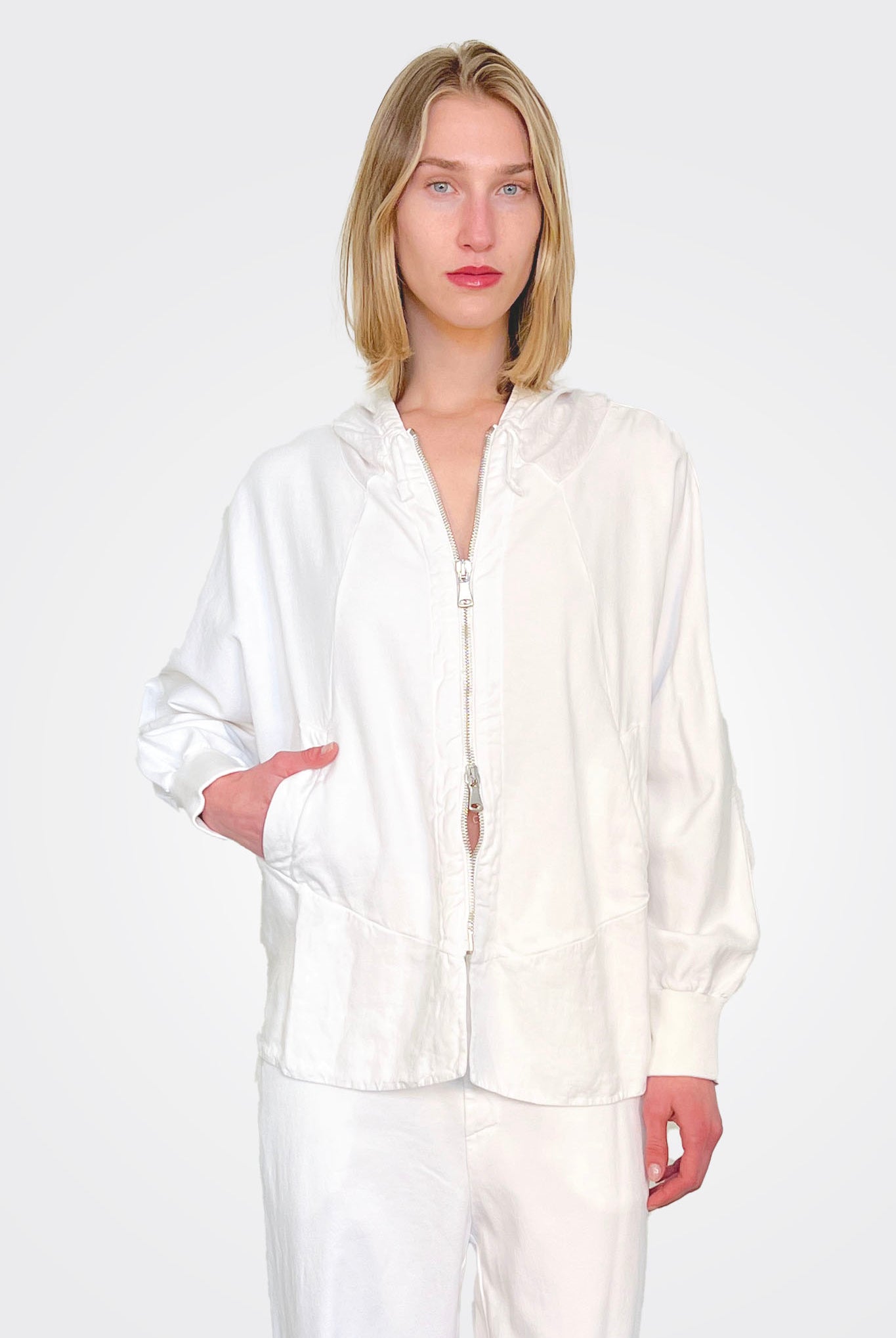 Oversized Zip Hoodie - White by Transit Par-Such | 25 South Boutiques