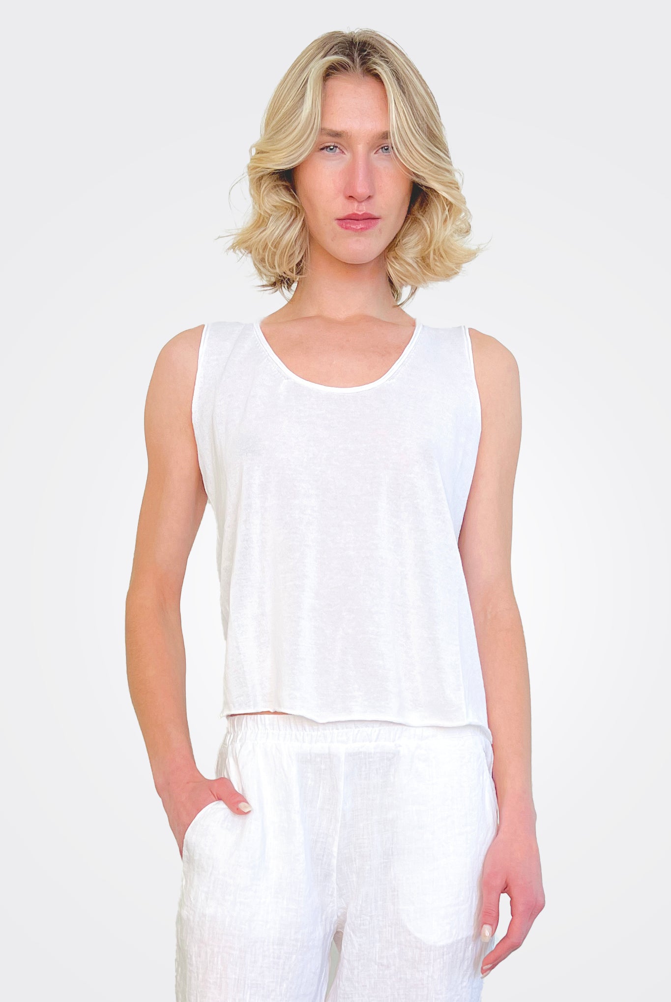 Round Neck Tank - White by Transit Par-Such | 25 South Boutiques