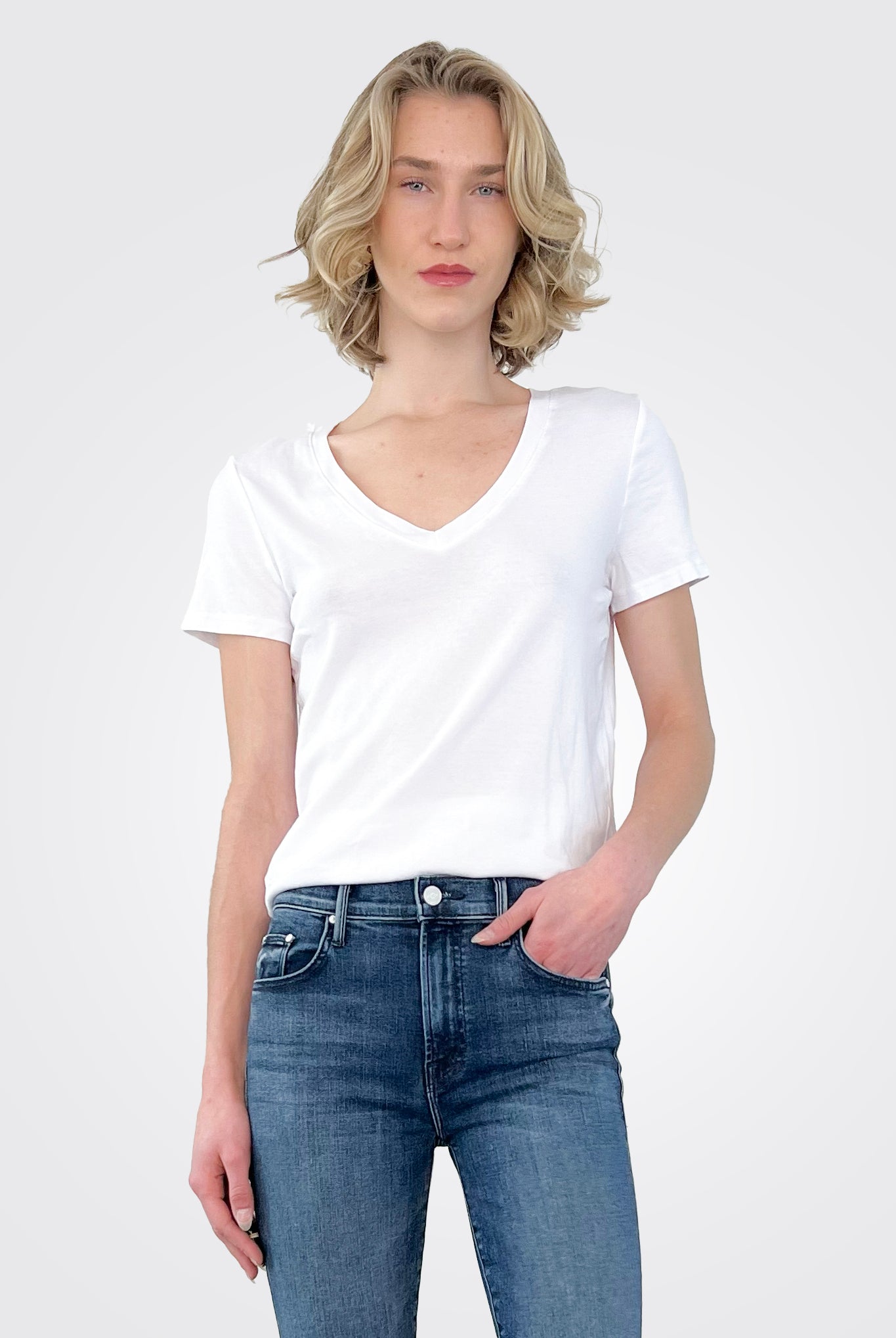 Dylan Classic V Tee - White by Michael Stars | 25 South Boutiques