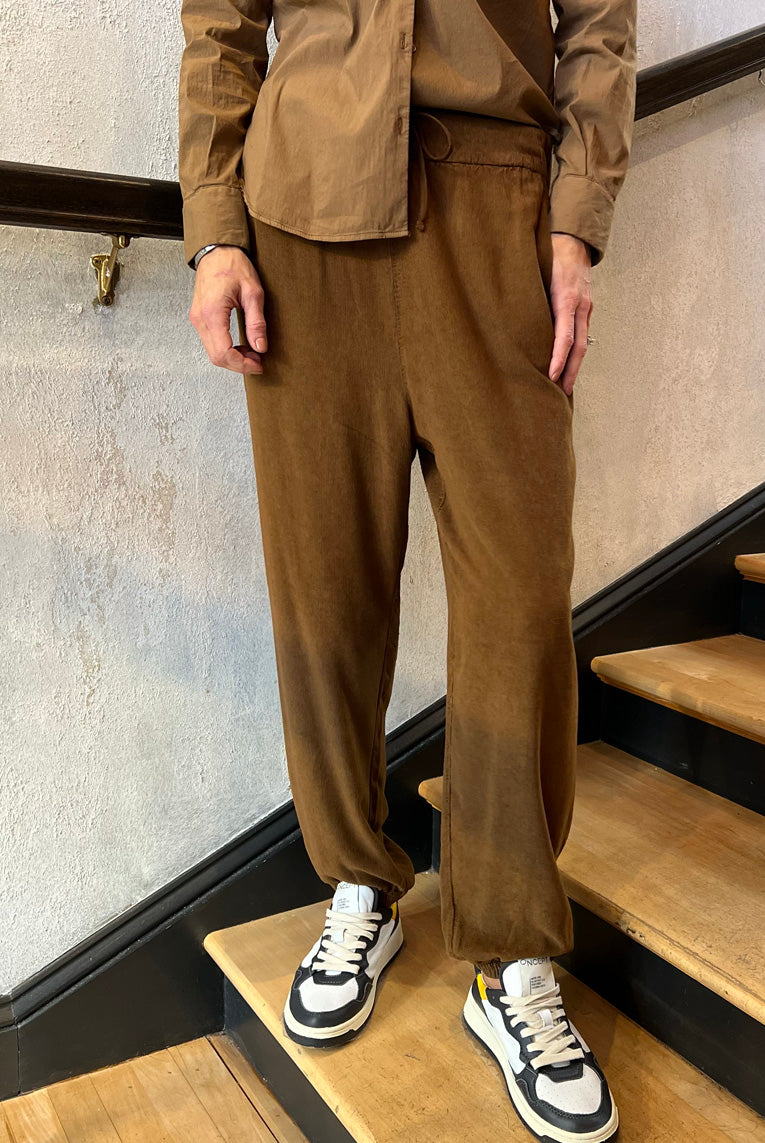 Comfort Fit Pants - Tabac by Tandem — alternate view
