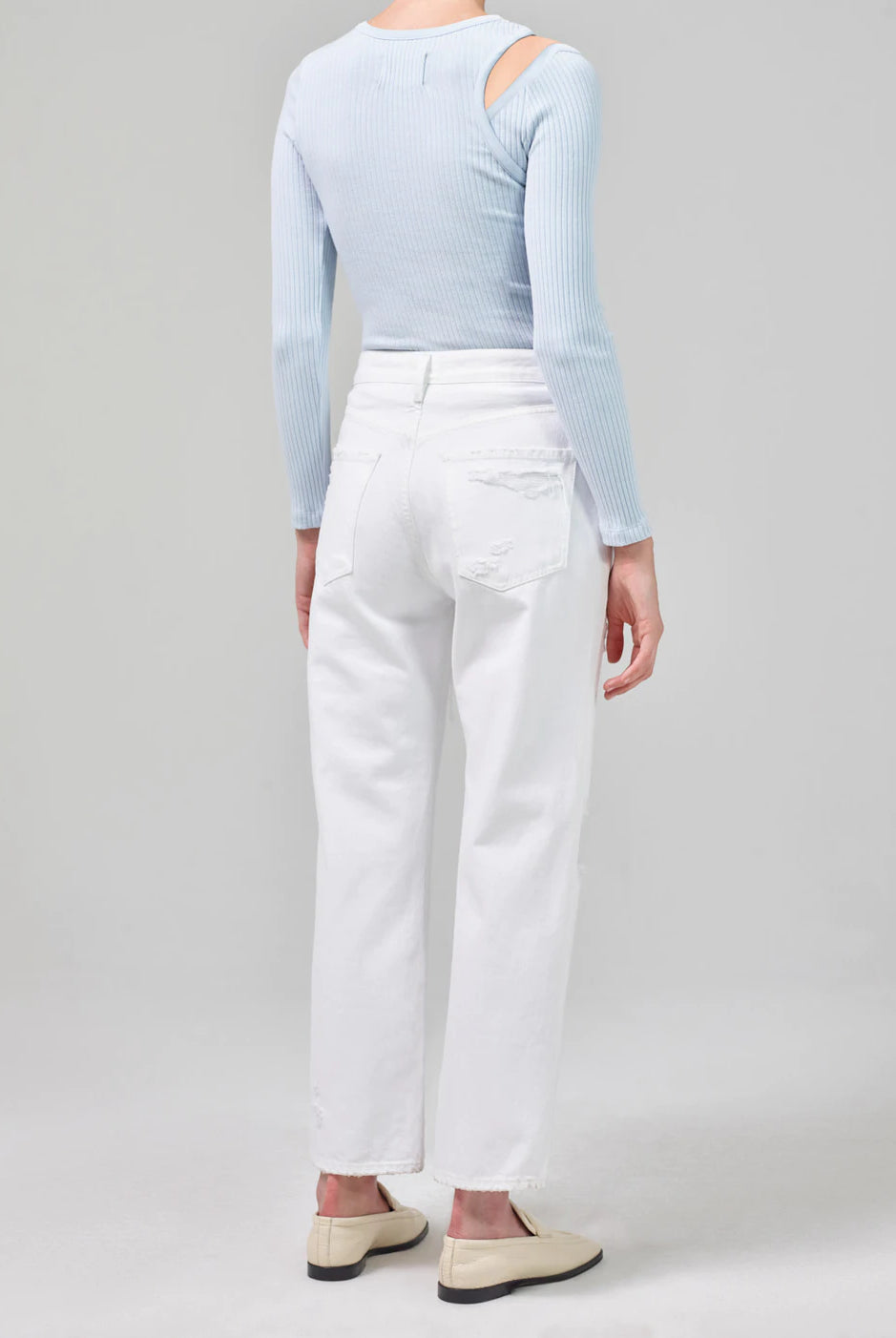 Emery Crop Relaxed Straight - Marscapone by Citizens of Humanity — alternate view