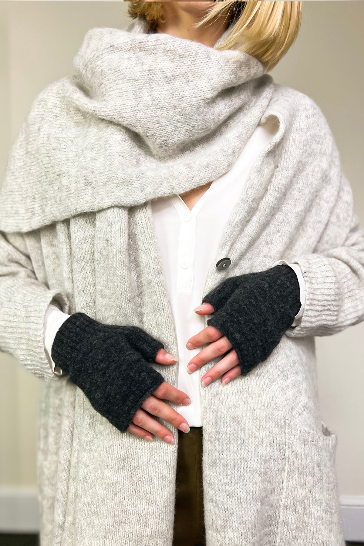 Short Gloves - Black Heather by Tandem | 25 South Boutiques