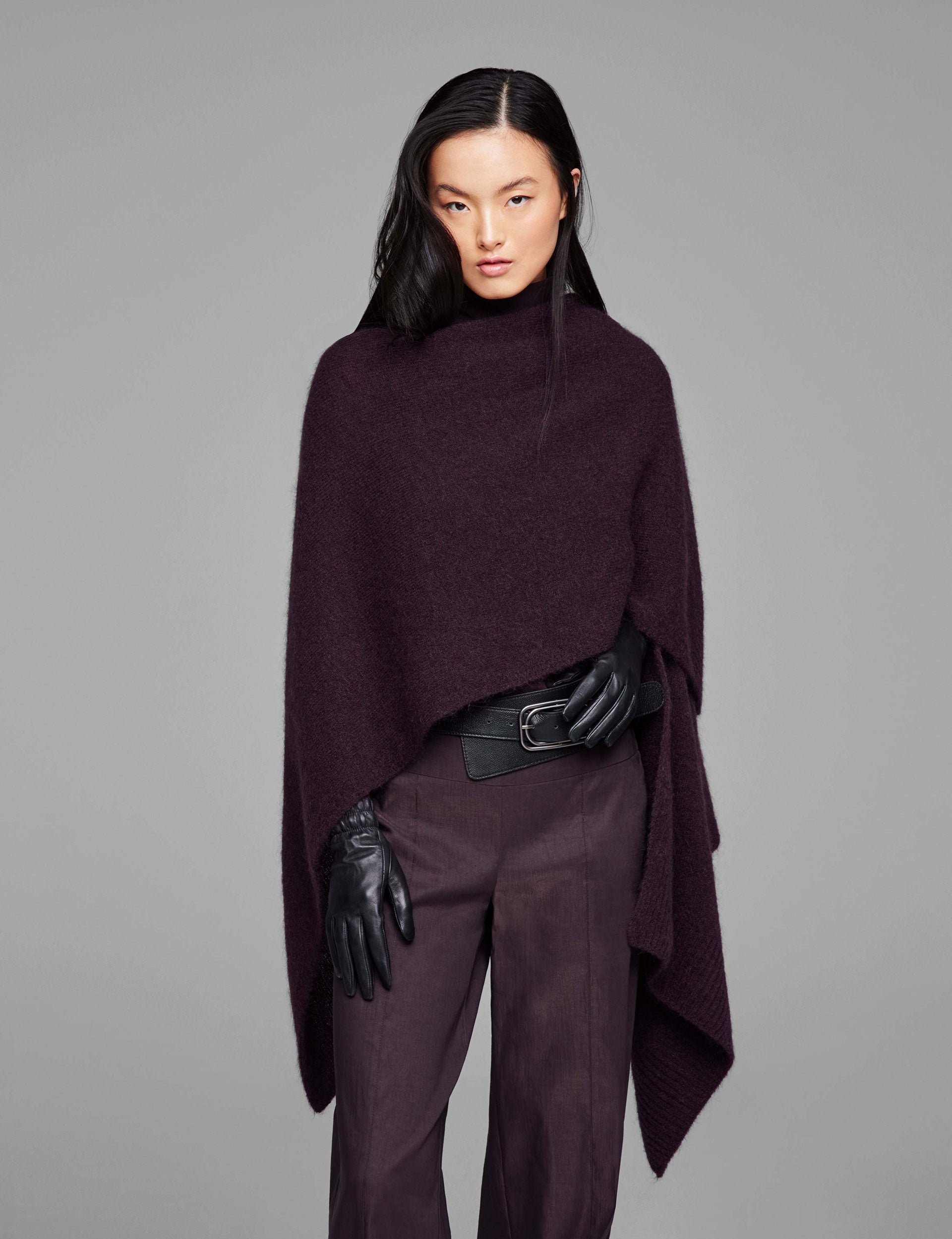 Chloe Stretch Linen Pants - Plum by Sarah Pacini — view 4