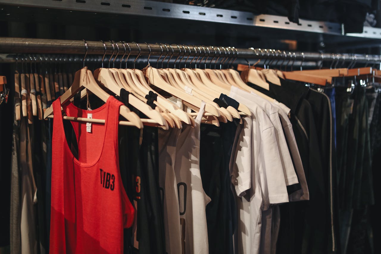How Luxury Women’s Clothing Online Is Shaping Festival Fashion in 2026