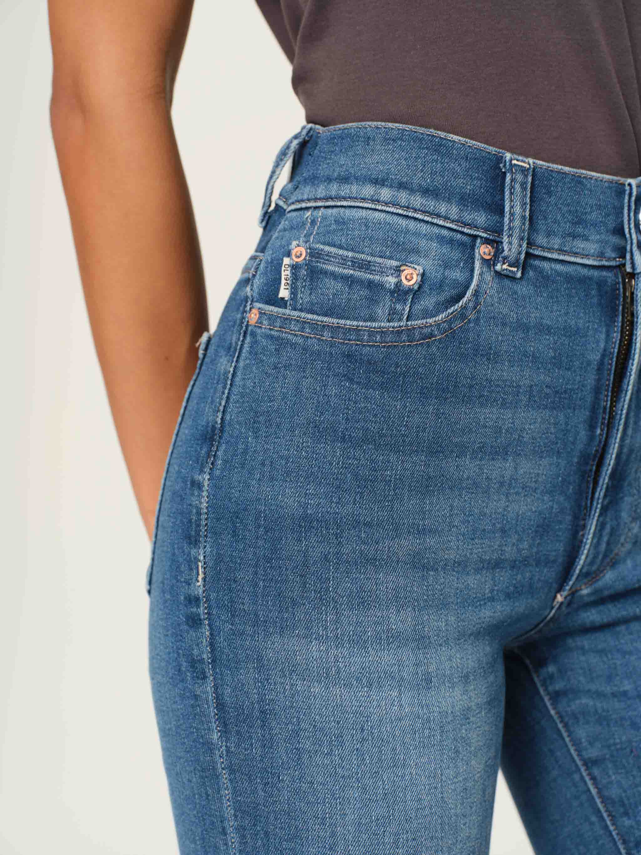 Halle Straight High Rise Instasculpt 29" Jeans - Palm Springs by DL1961 — view 4