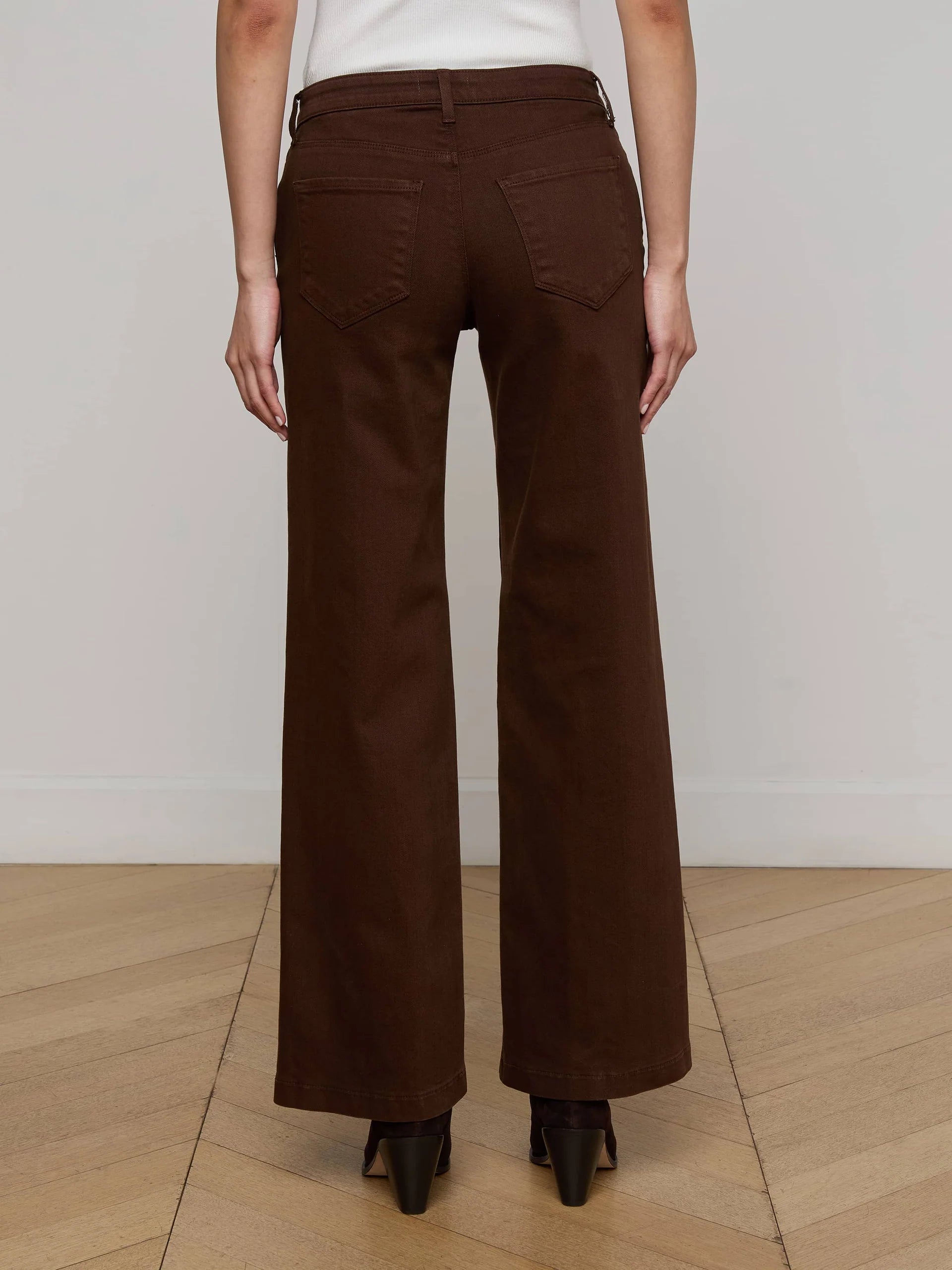 Joanne Low-Rise Wide-Leg Jean - Brown by L'agence — view 4
