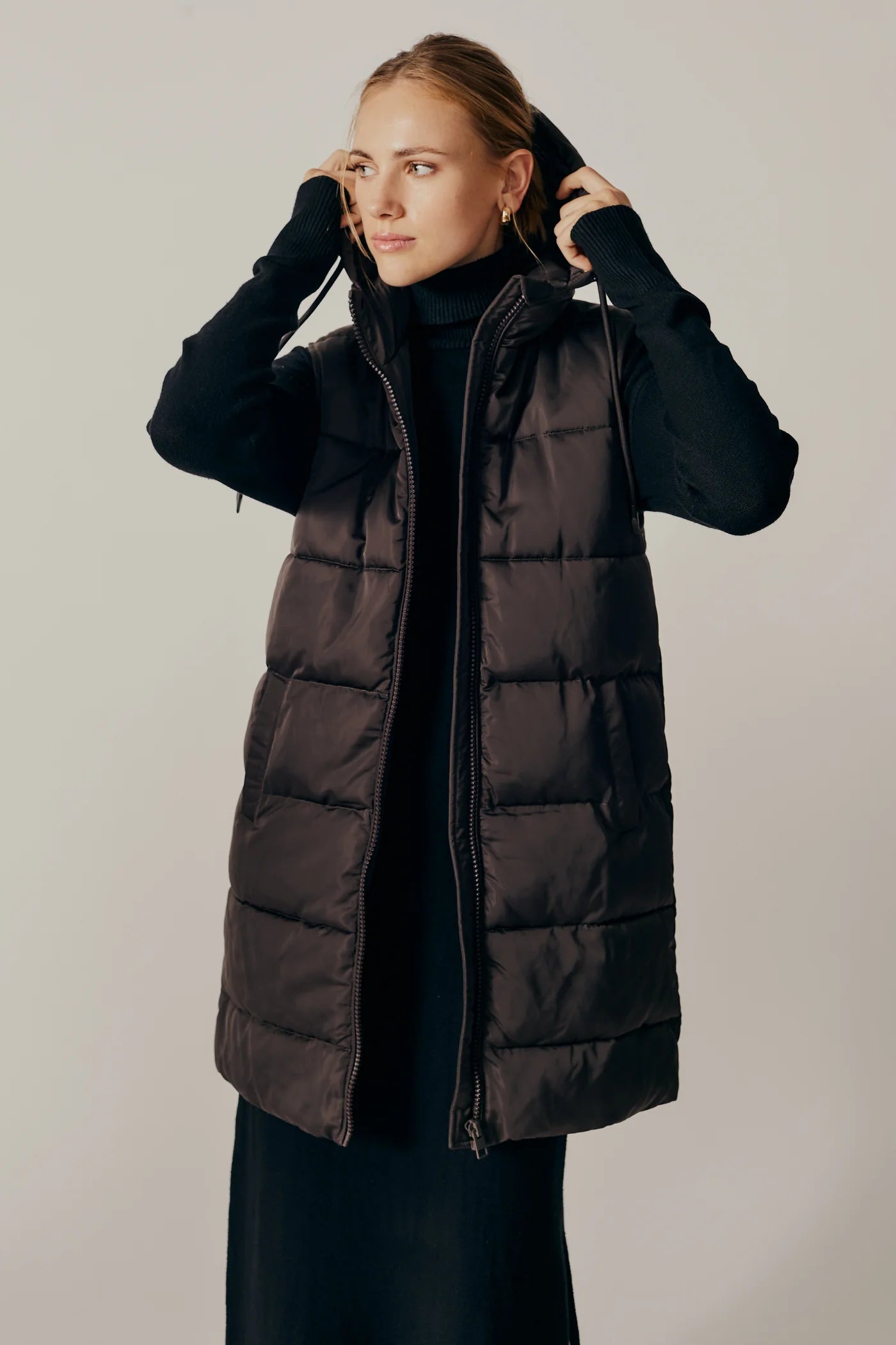 Sambucus Puffer Gilet - Chocolate by Deluc | 25 South Boutiques