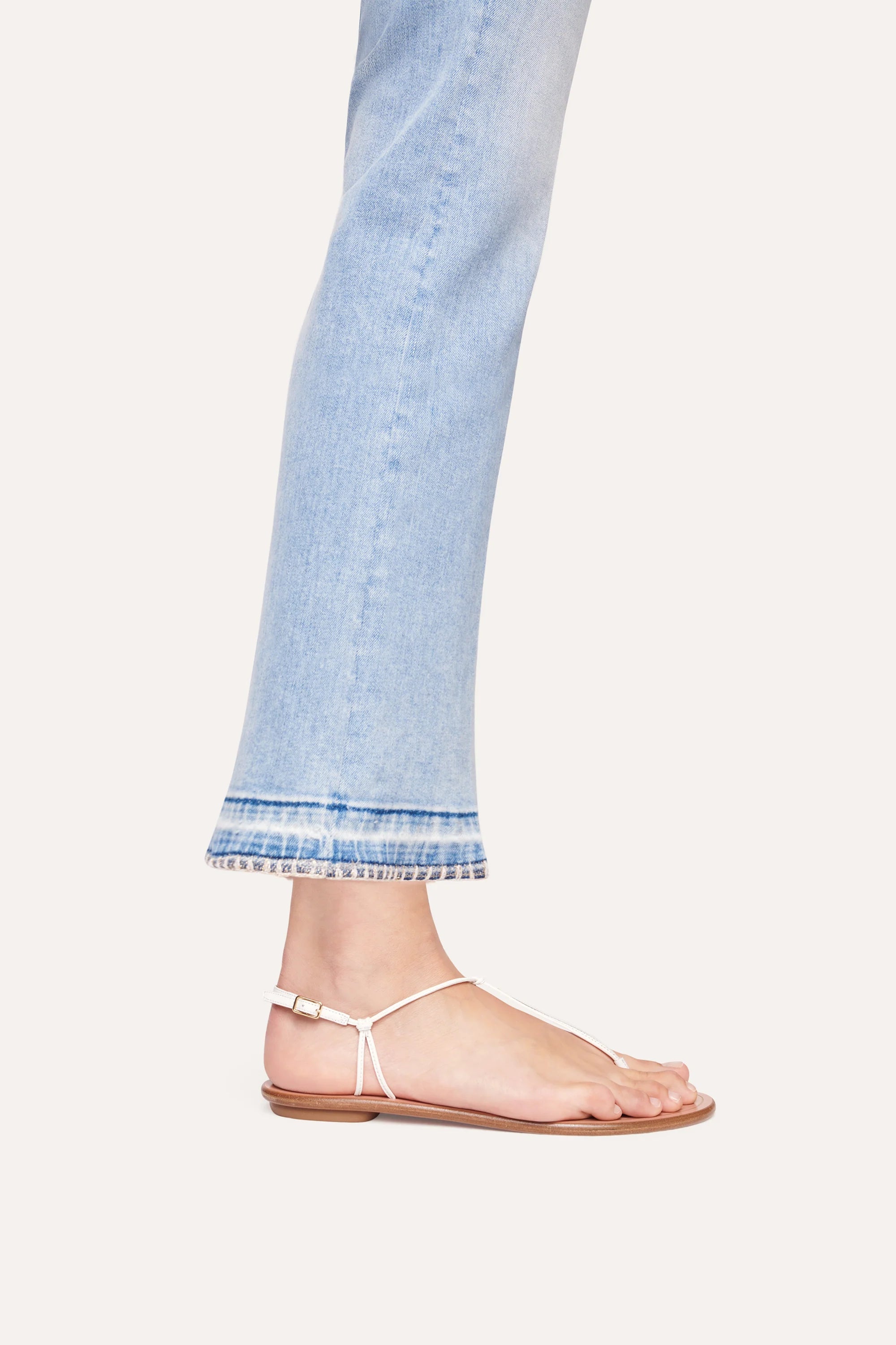 Paris Easy Kick Flared Crop Denim - Super Bleach by Cambio — view 4