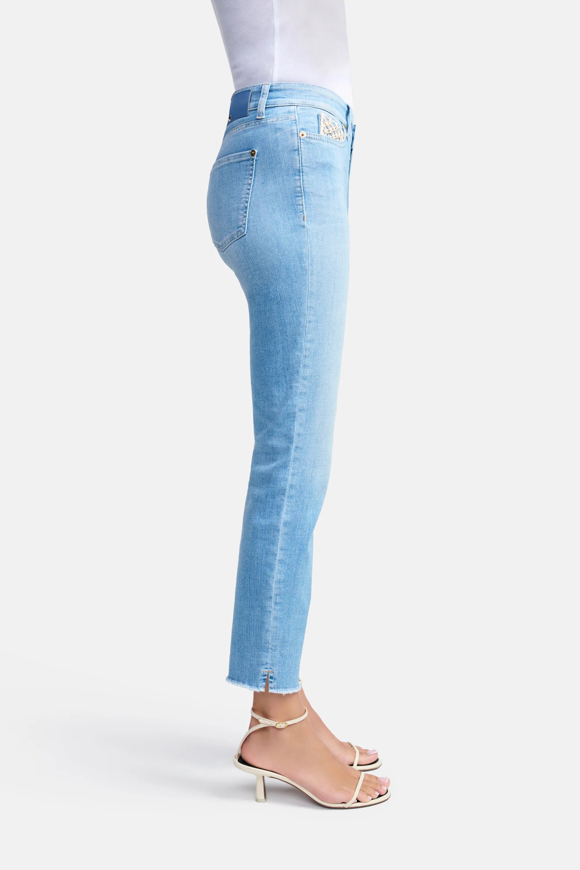 Piper Short Slim Fit Cropped Jean - Summer Bleach by Cambio — view 3