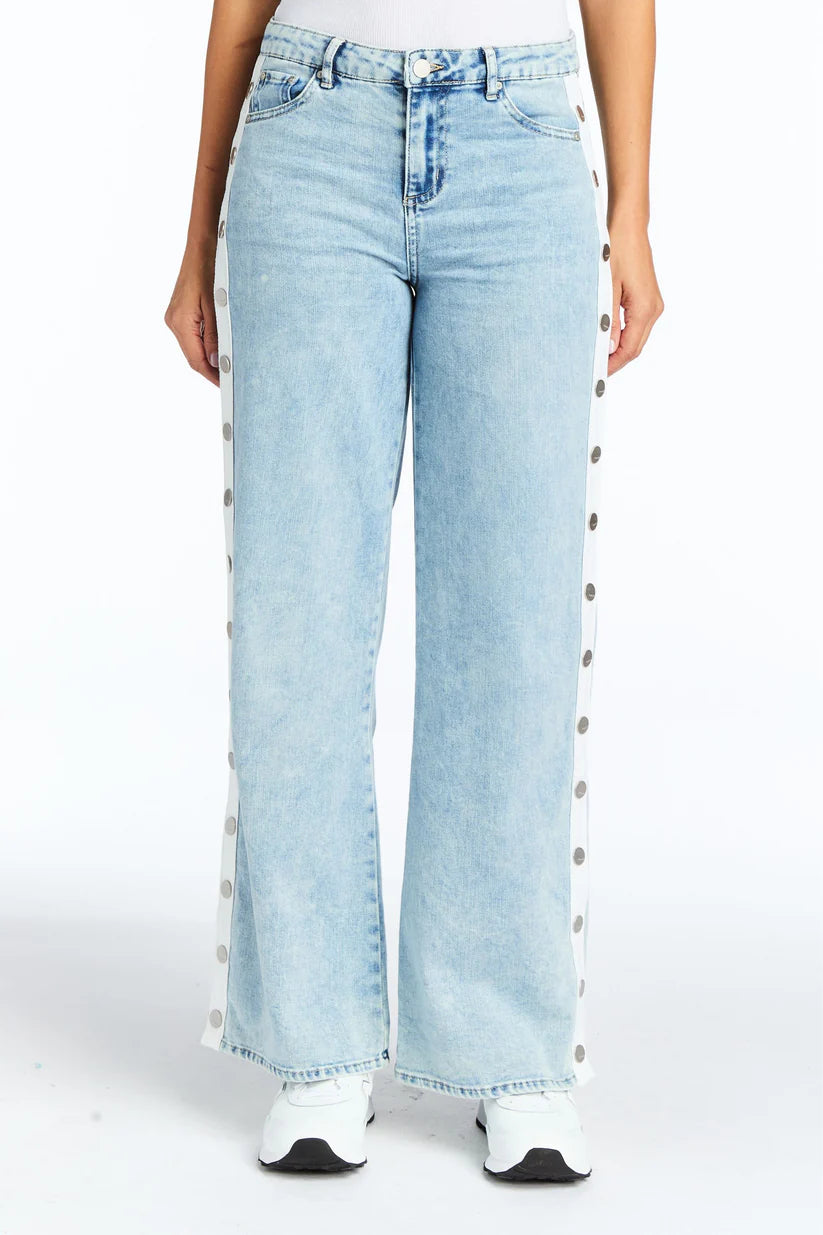 Snap Me Up Wide Leg - Light Indigo by Tractr — view 3