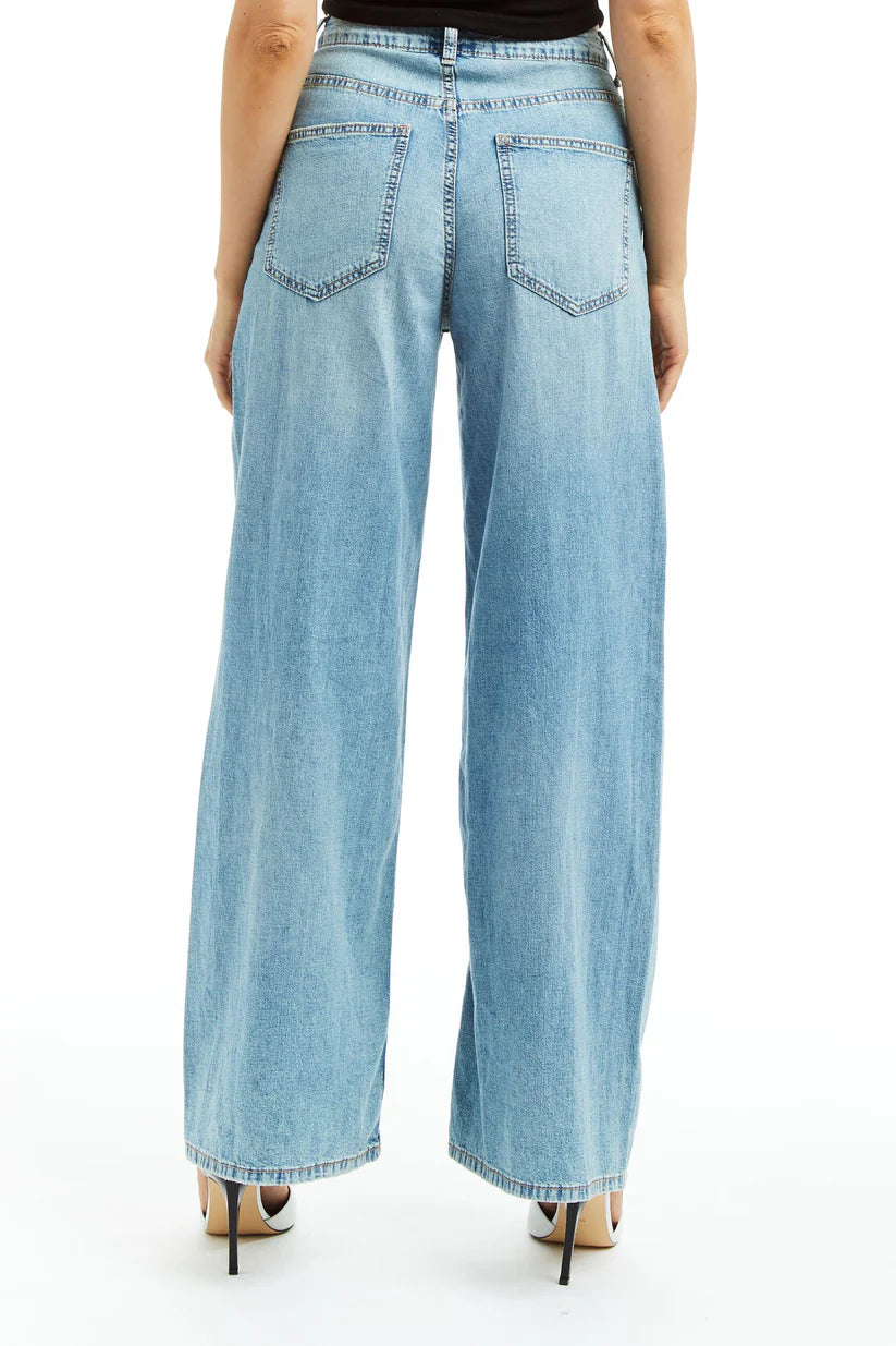 Wide Leg Curved Outseam - Medium Light Wash by Tractr — view 4