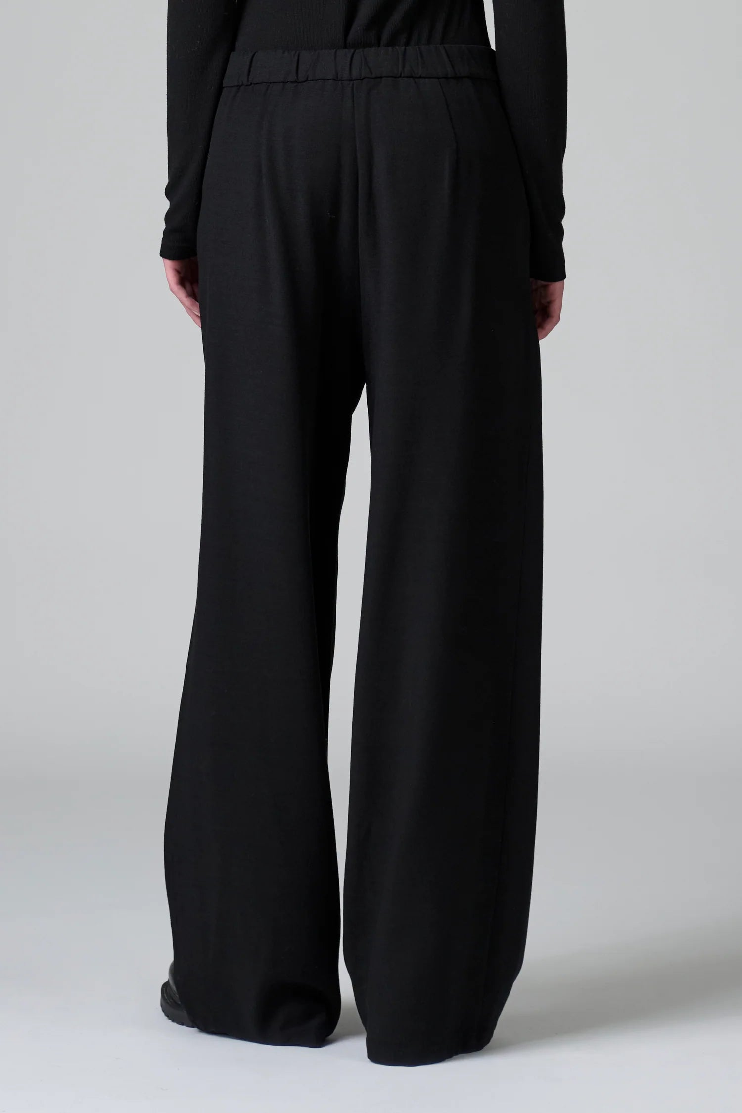 Stretch Wool Wide Leg Trousers - Black by Transit Par-Such — view 4