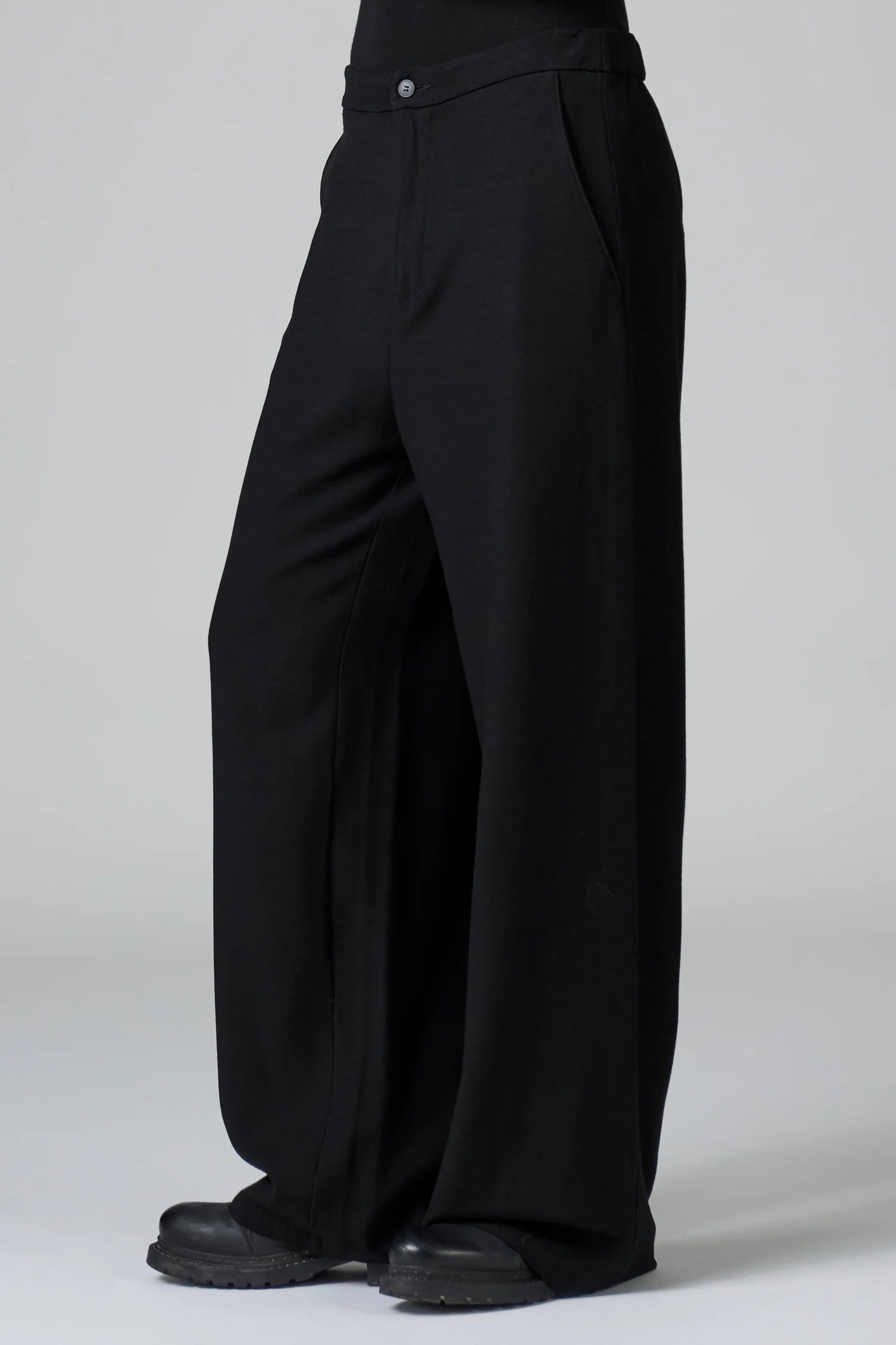 Stretch Wool Wide Leg Trousers - Black by Transit Par-Such — view 3