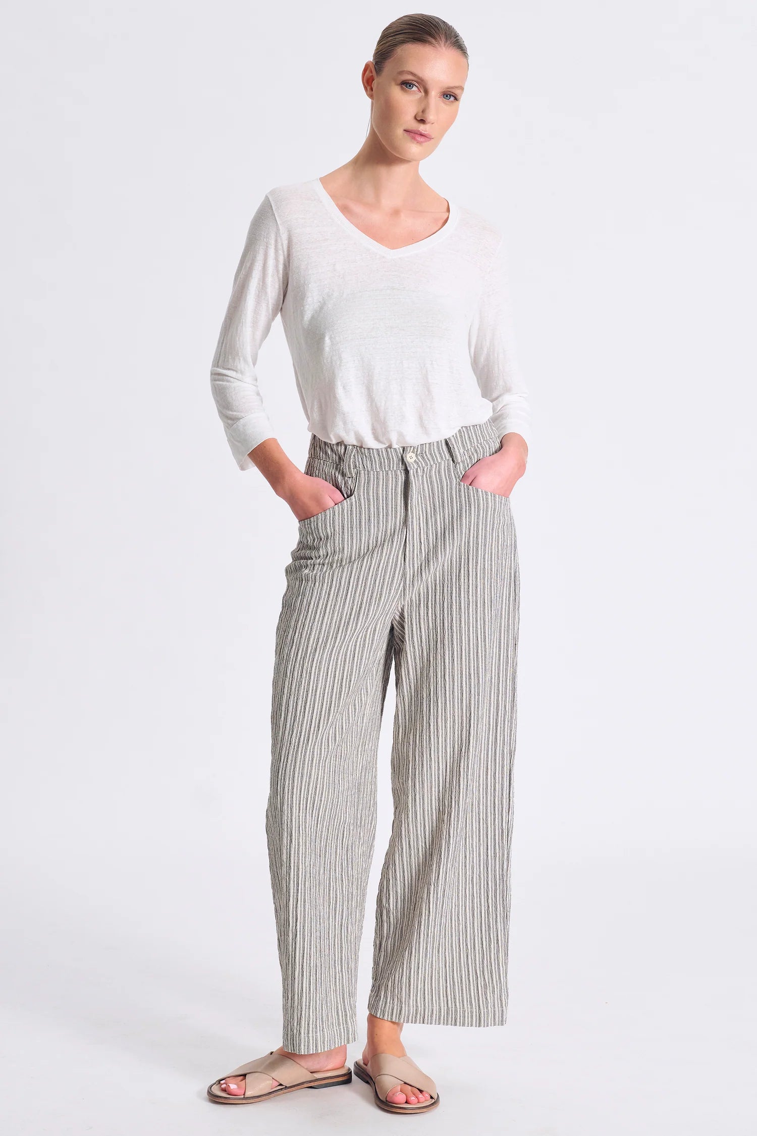 Wide-Leg Embossed Trousers - Grey by Transit Par-Such | 25 South Boutiques