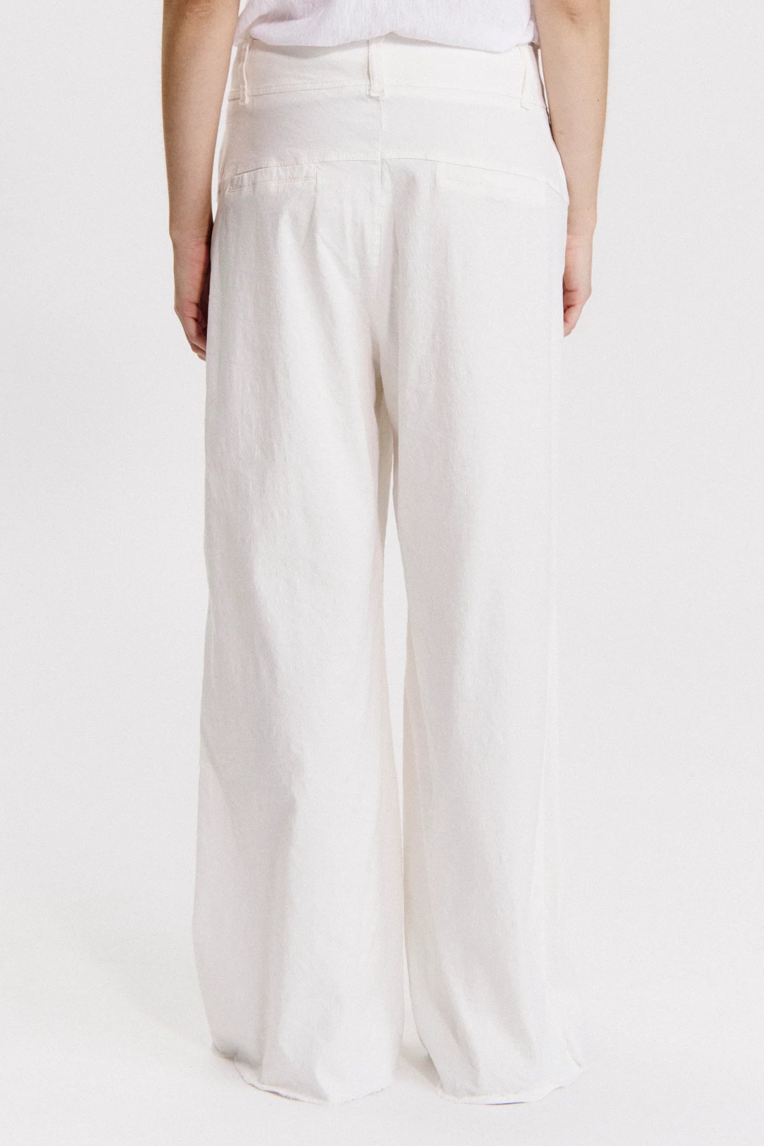 Wide Leg Frayed Bottom Trousers - Milk by Transit Par-Such — view 4