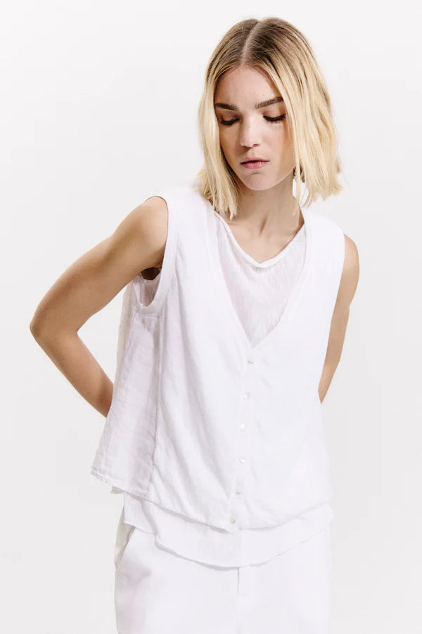 Linen Jersey Comfort Fit Flared Vest - White by Transit Par-Such | 25 South Boutiques