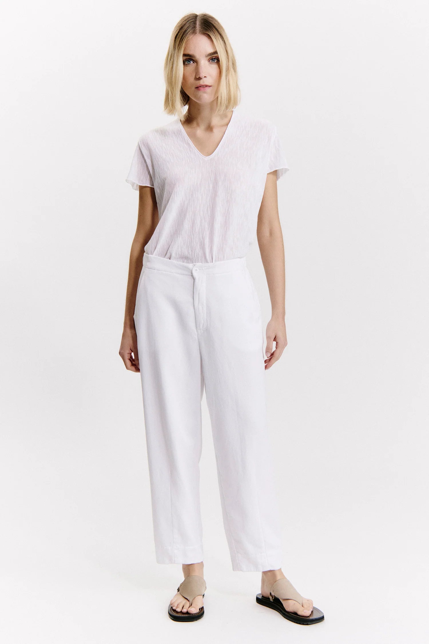 Loose Fit Patch Pockets Trousers - White by Transit Par-Such | 25 South Boutiques