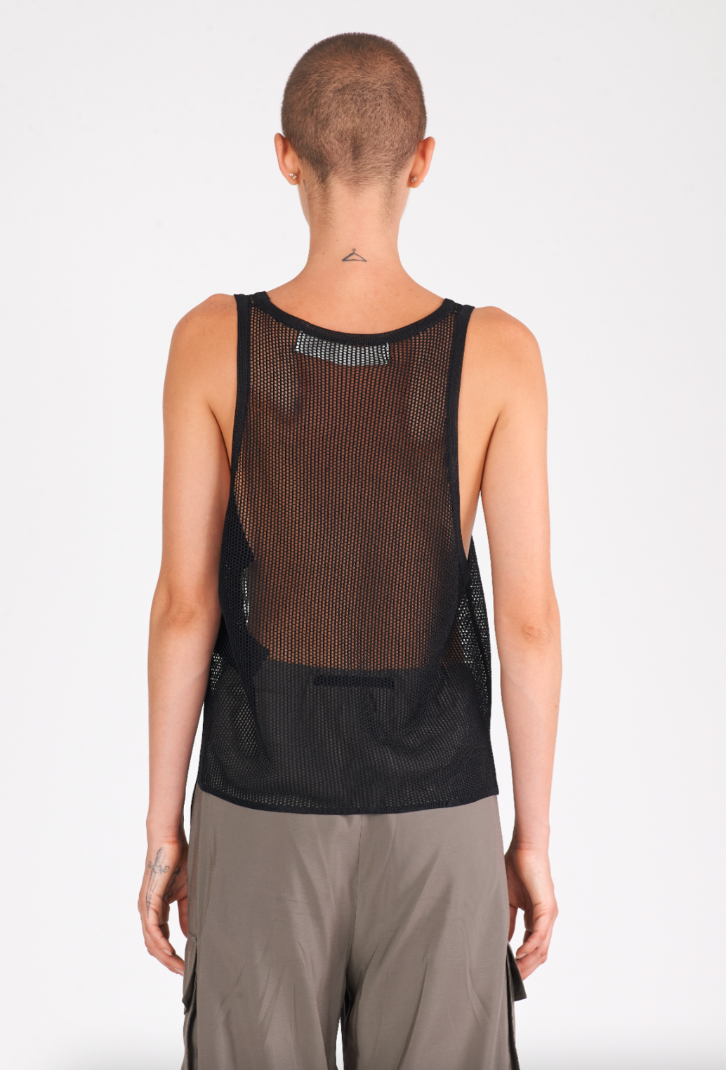 Shiny Viscose Mesh V Neck Tank - Black by Isabel Benenato — view 4