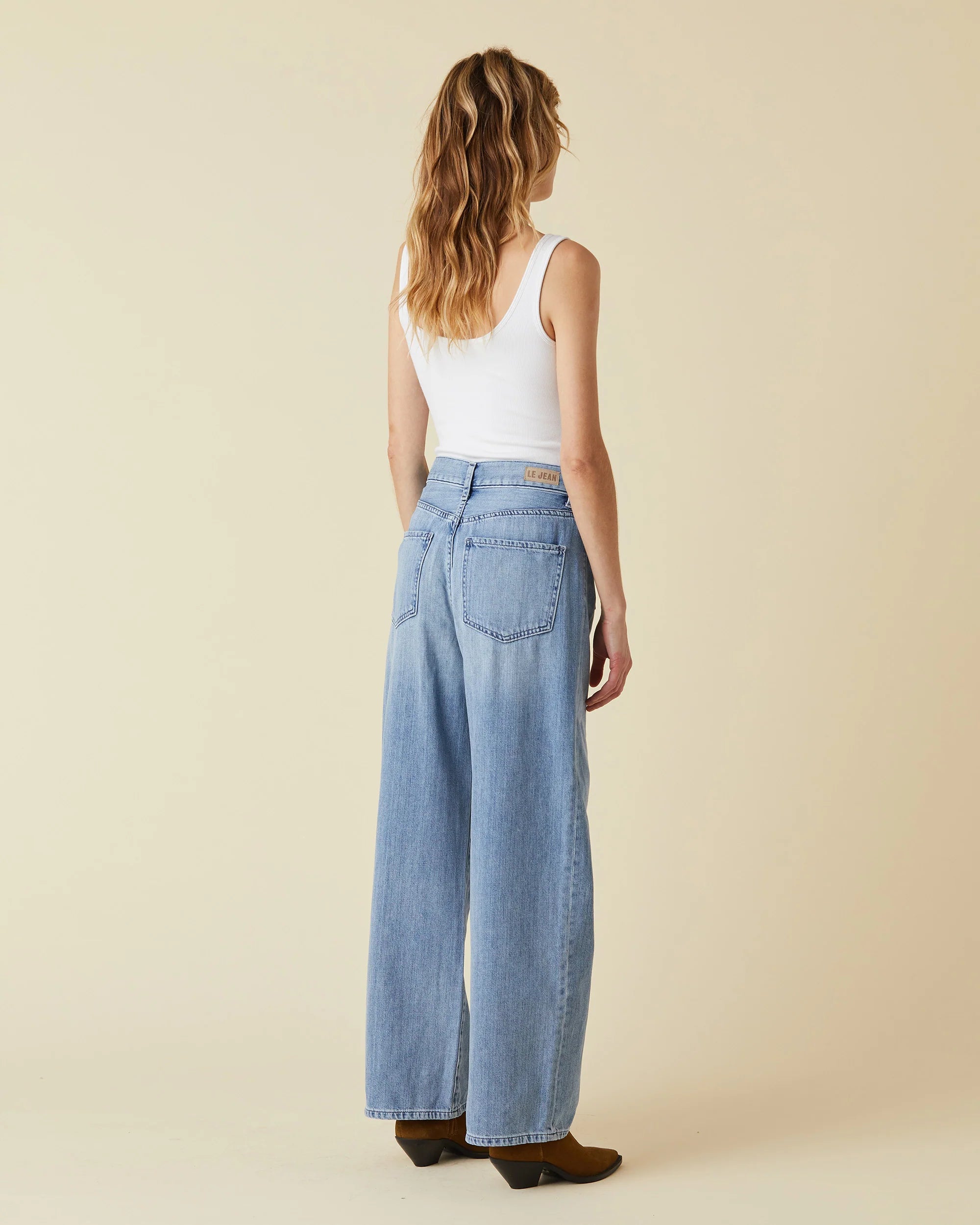 Amber Soft Barrel Jean - Desert Valley by Le Jean — view 6