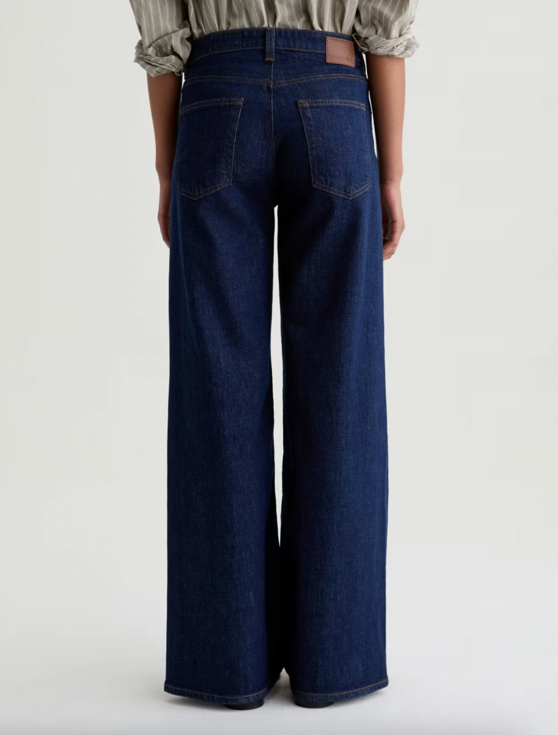Saige Wide Leg Mid Rise - Symmetry by Adriano Goldschmied AG — view 6