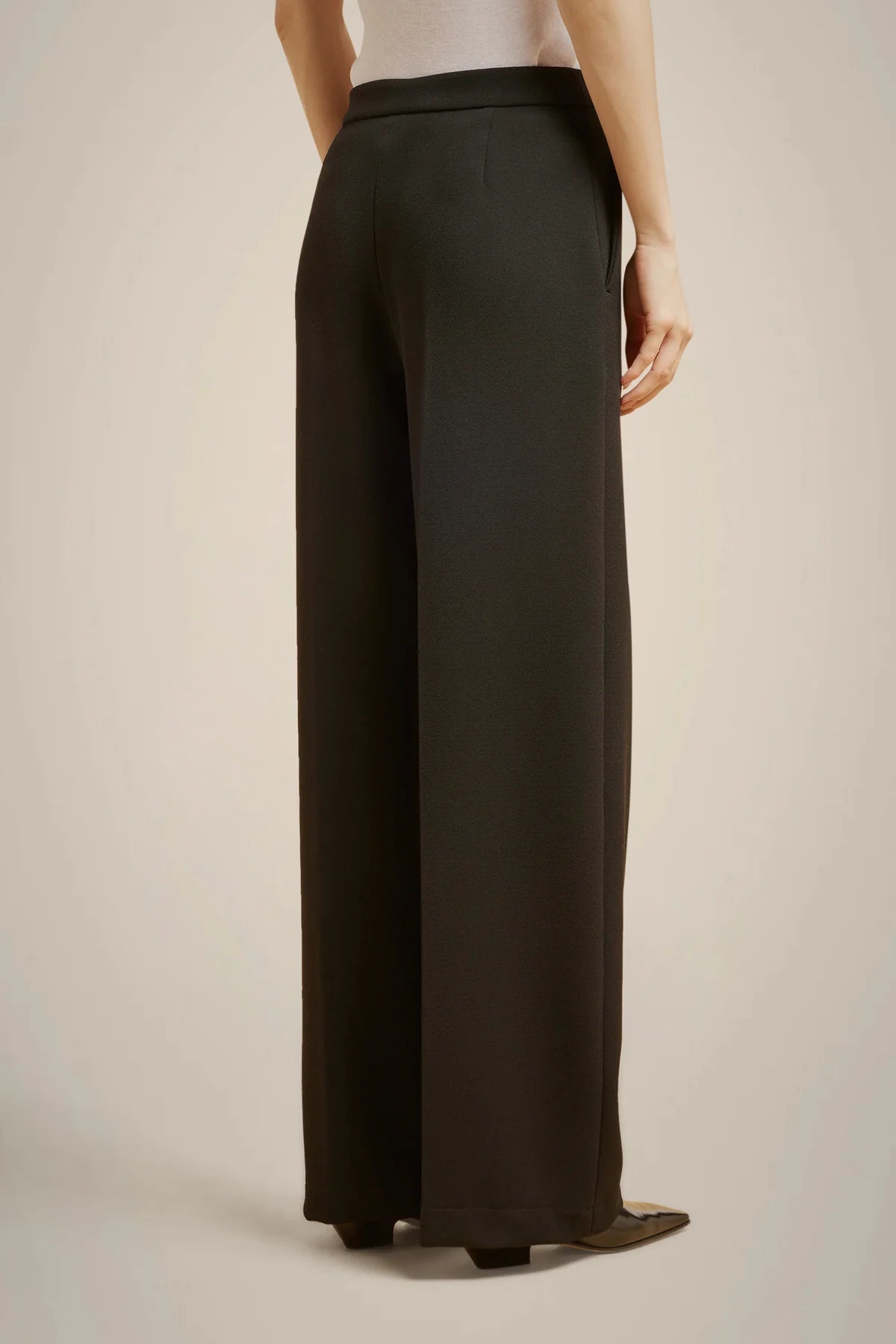 Straight Leg Trousers - Nero by Liviana Conti — view 4