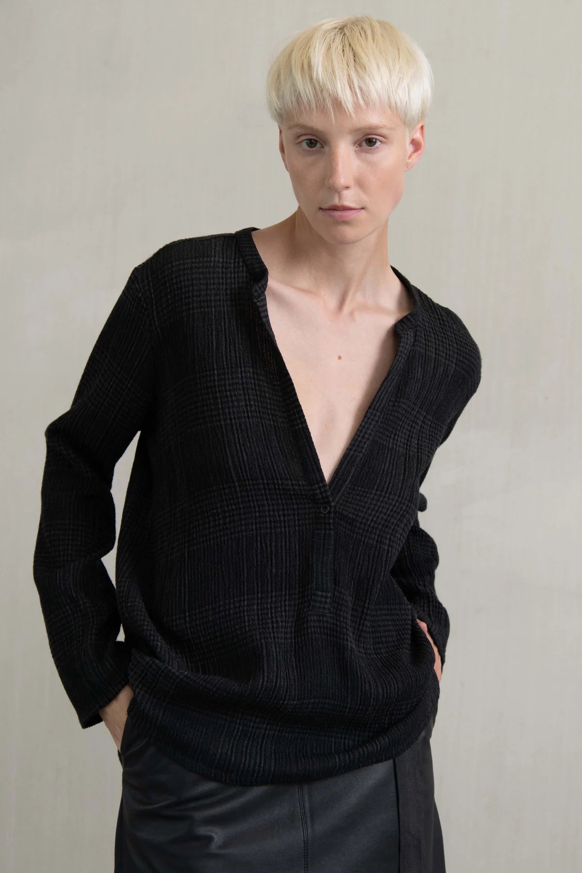 Chall Top - Onyx by Humanoid — alternate view