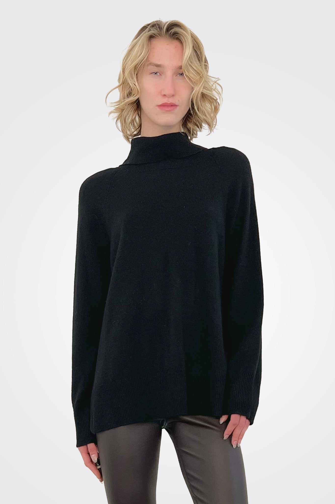 Live In Cashmere Turtleneck - Ebony by Alashan Cashmere | 25 South Boutiques