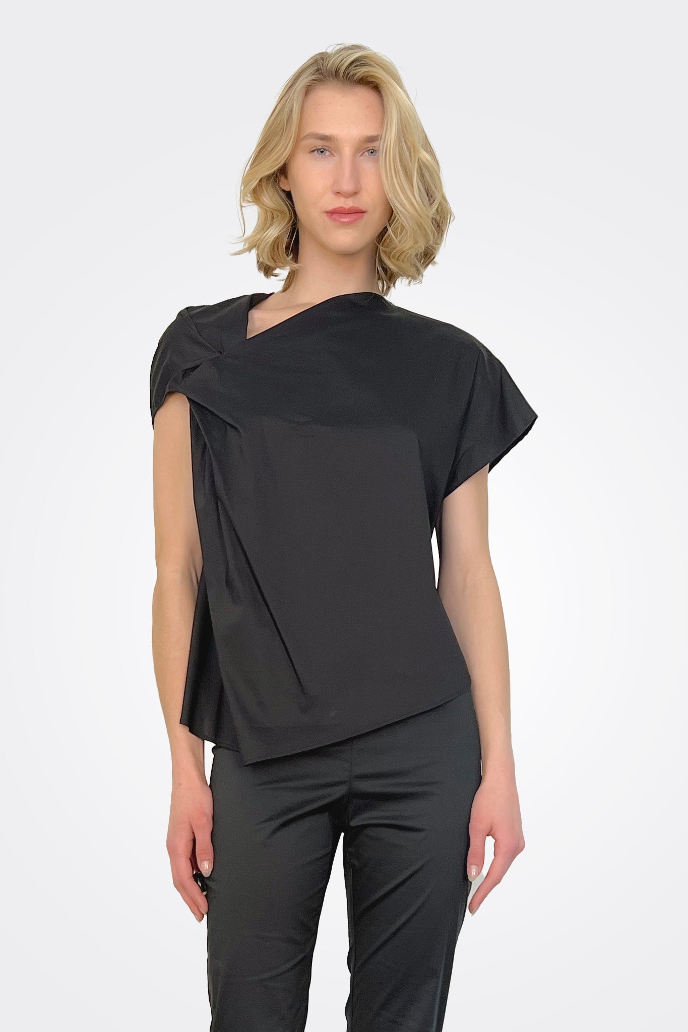 Stretch Poplin Asymmetrical Blouse - Nero by Liviana Conti | 25 South Boutiques