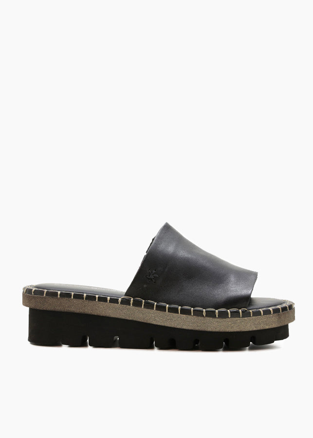Mayumi Sandal - Nero by Patrizia Bonfanti | 25 South Boutiques