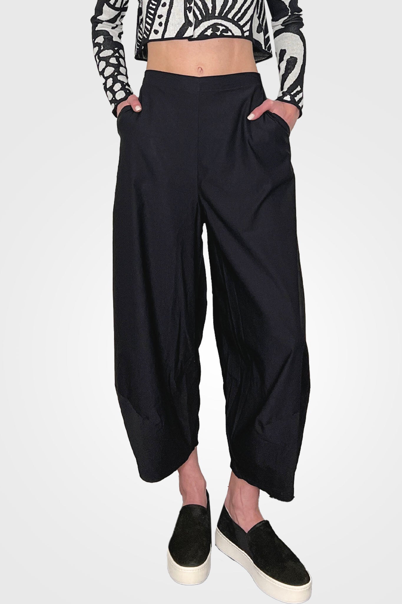 Wide Leg Crop Trouser - Black by Rundholz — alternate view
