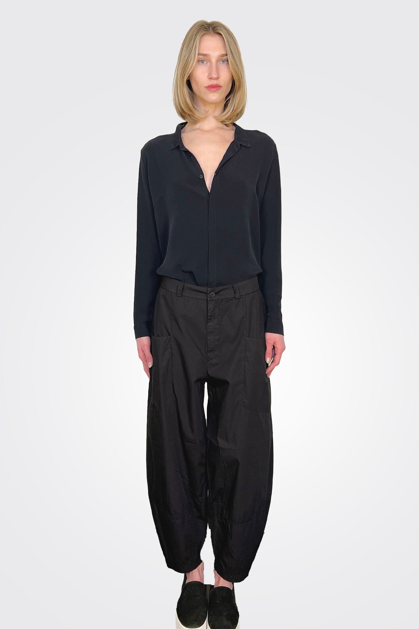 Baggy Leg Comfort Trousers - Black by Transit Par-Such — alternate view