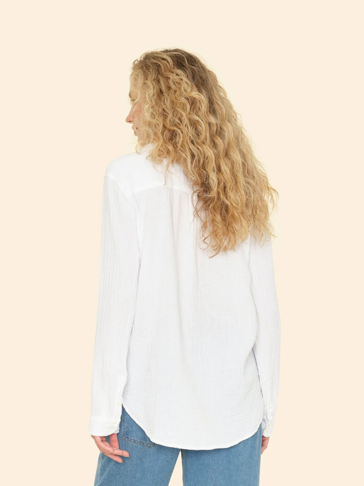 Scout Gauze Shirt - White by Xirena — alternate view